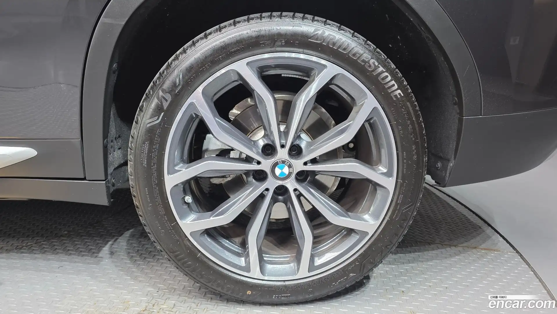 X4 BMW 2025.5-OUTER-031