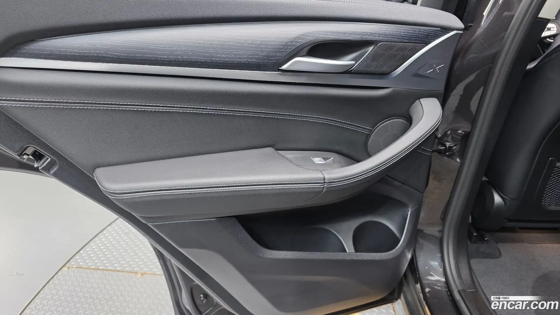 X4 BMW 2025.5-INNER-035