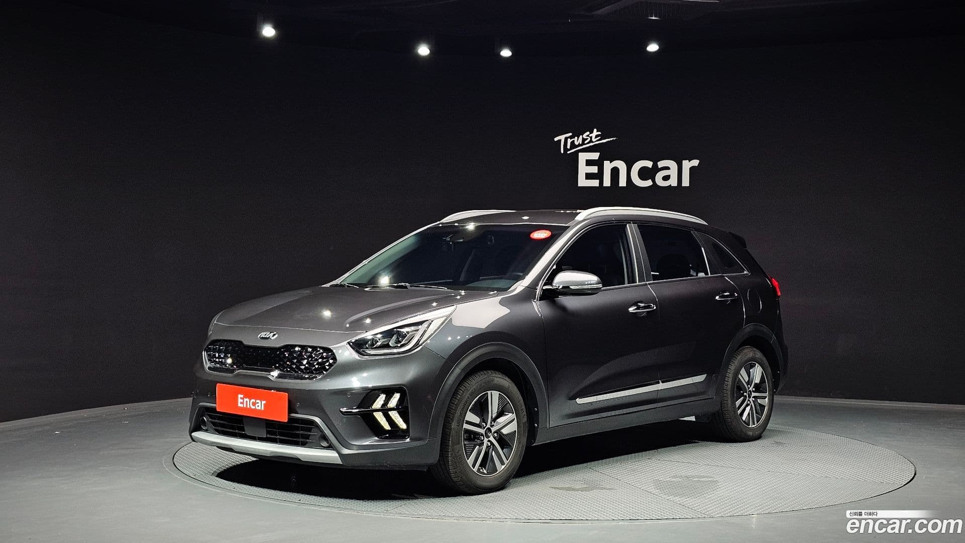 Main__Slider__Photo:Niro Kia 2021.0-0