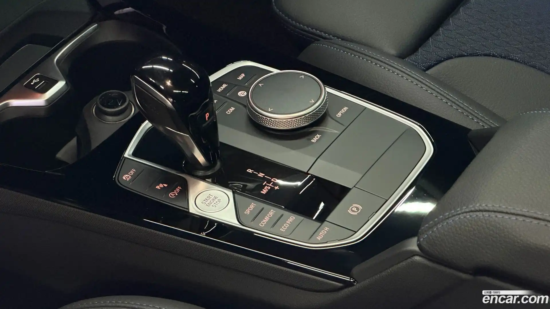 1-Series BMW 2024.10-INNER-009