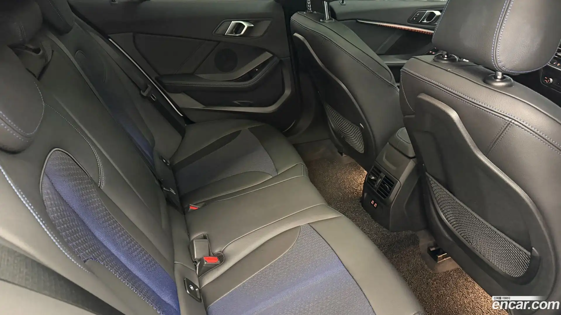 1-Series BMW 2024.10-INNER-010