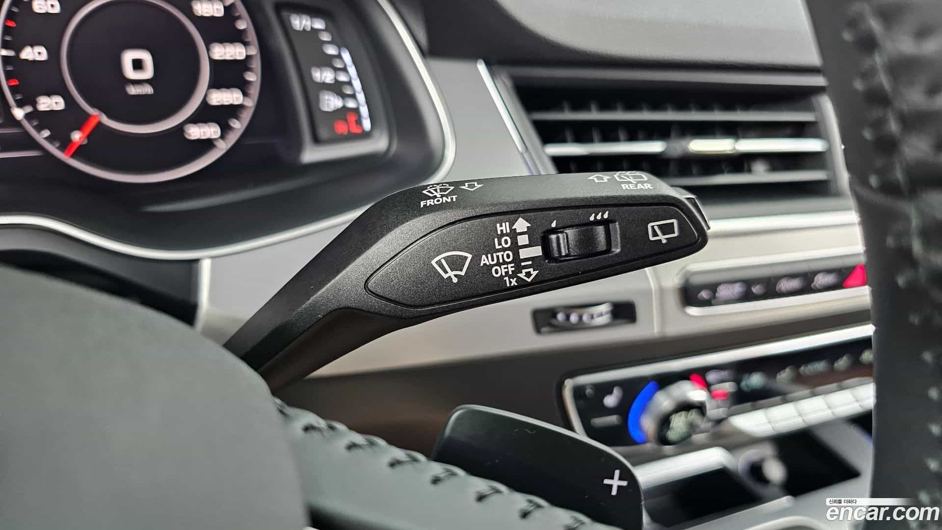 Q7 Audi 2019.9-OPTION-040