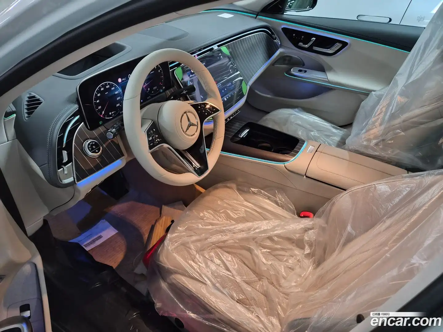 E-Class Mercedes-Benz 2026.5-OUTER-001