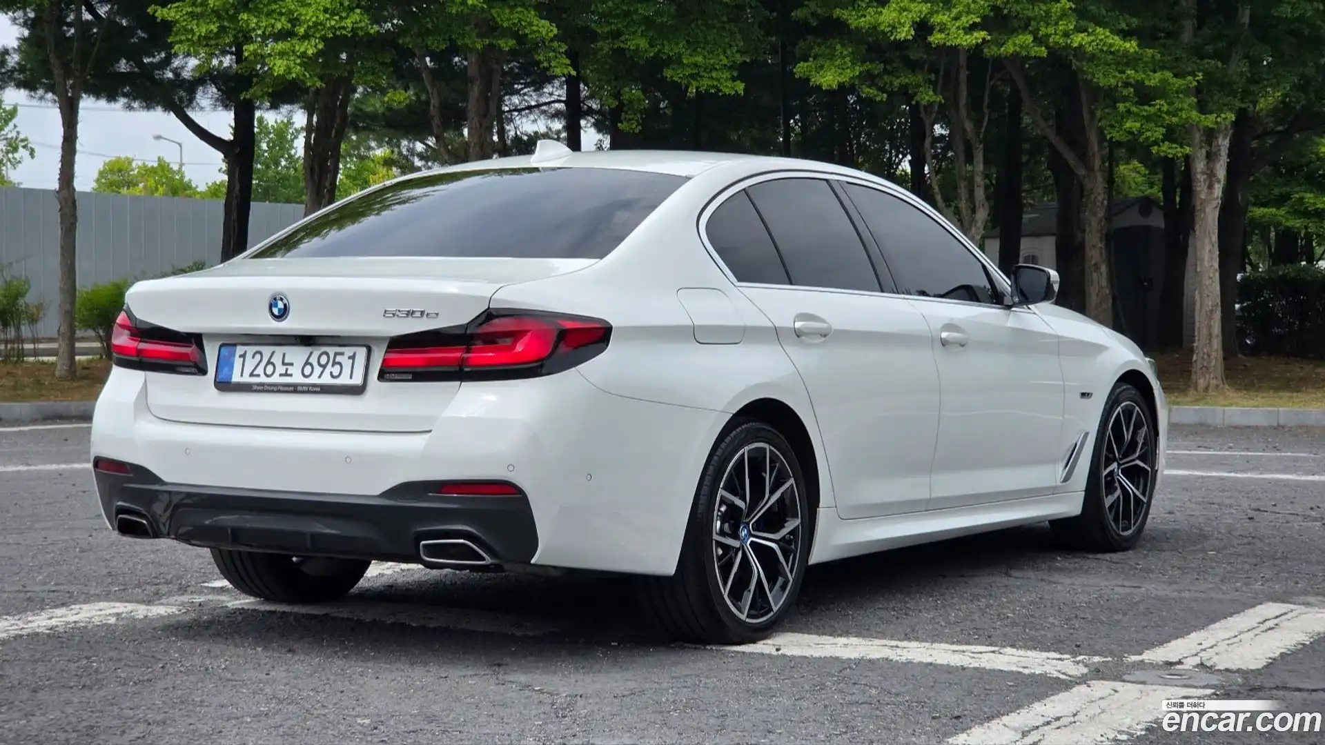 5-Series BMW 2022.3-OUTER-002