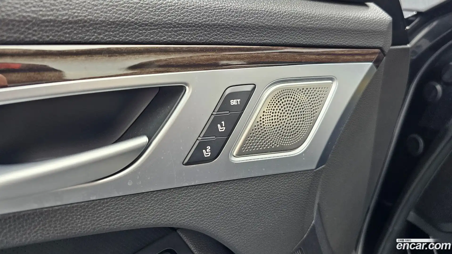 G80 Genesis 2017.7-OPTION-046
