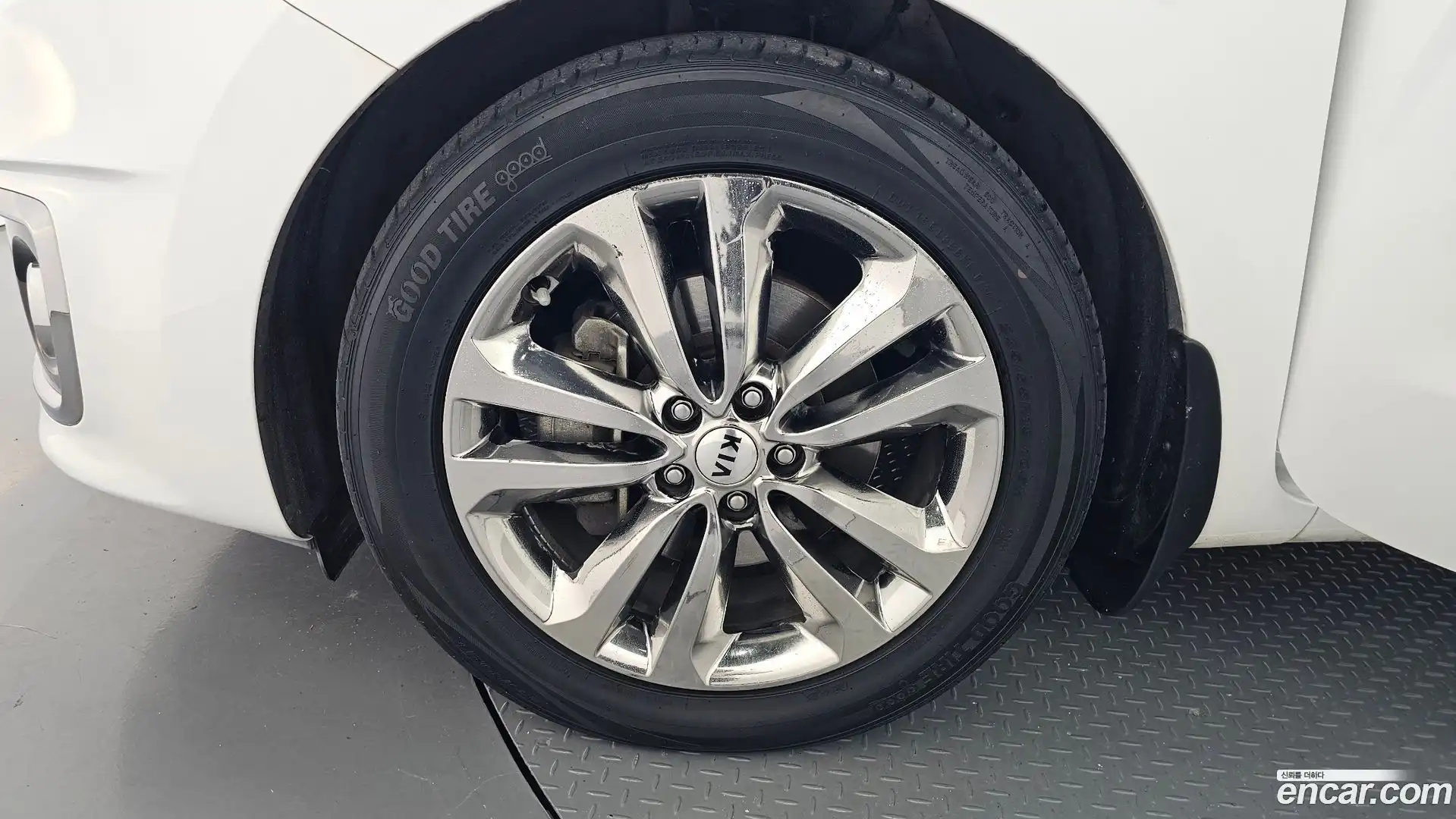 Canival Kia 2017.4-OUTER-005