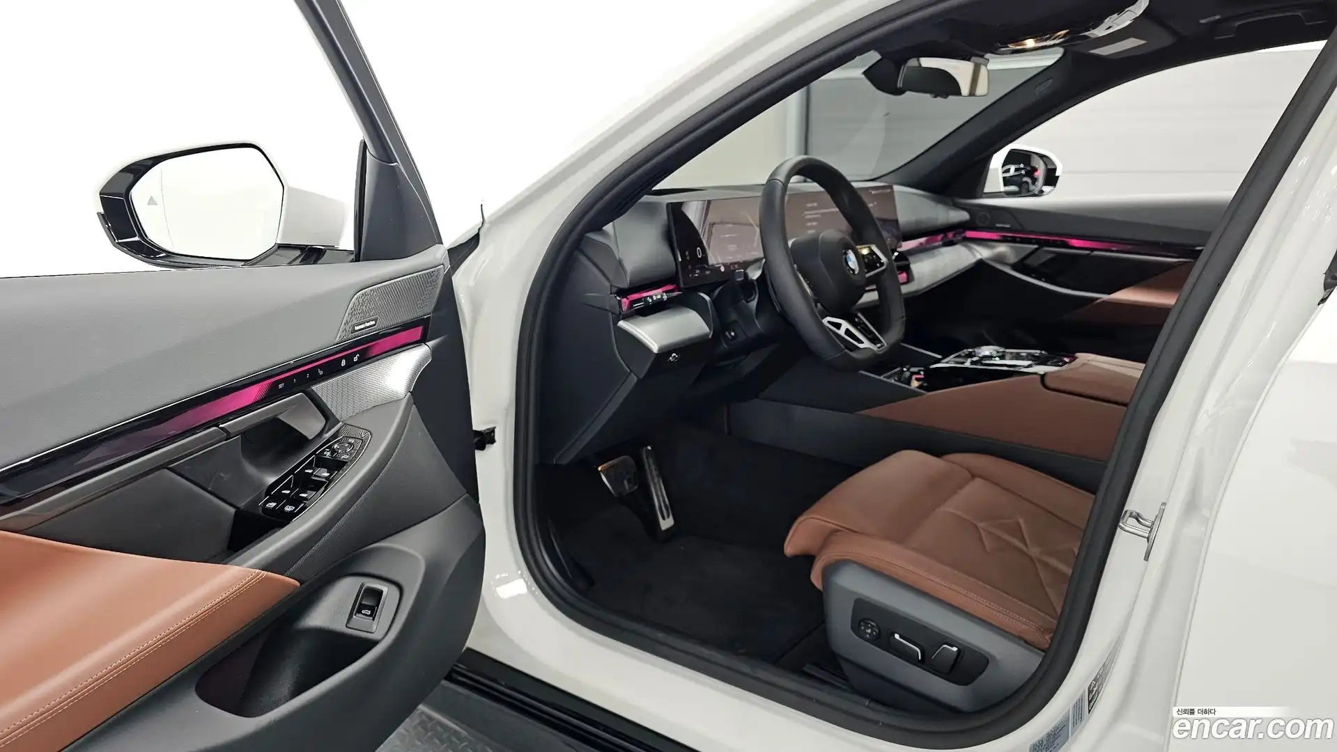 5-Series BMW 2025.7-INNER-010