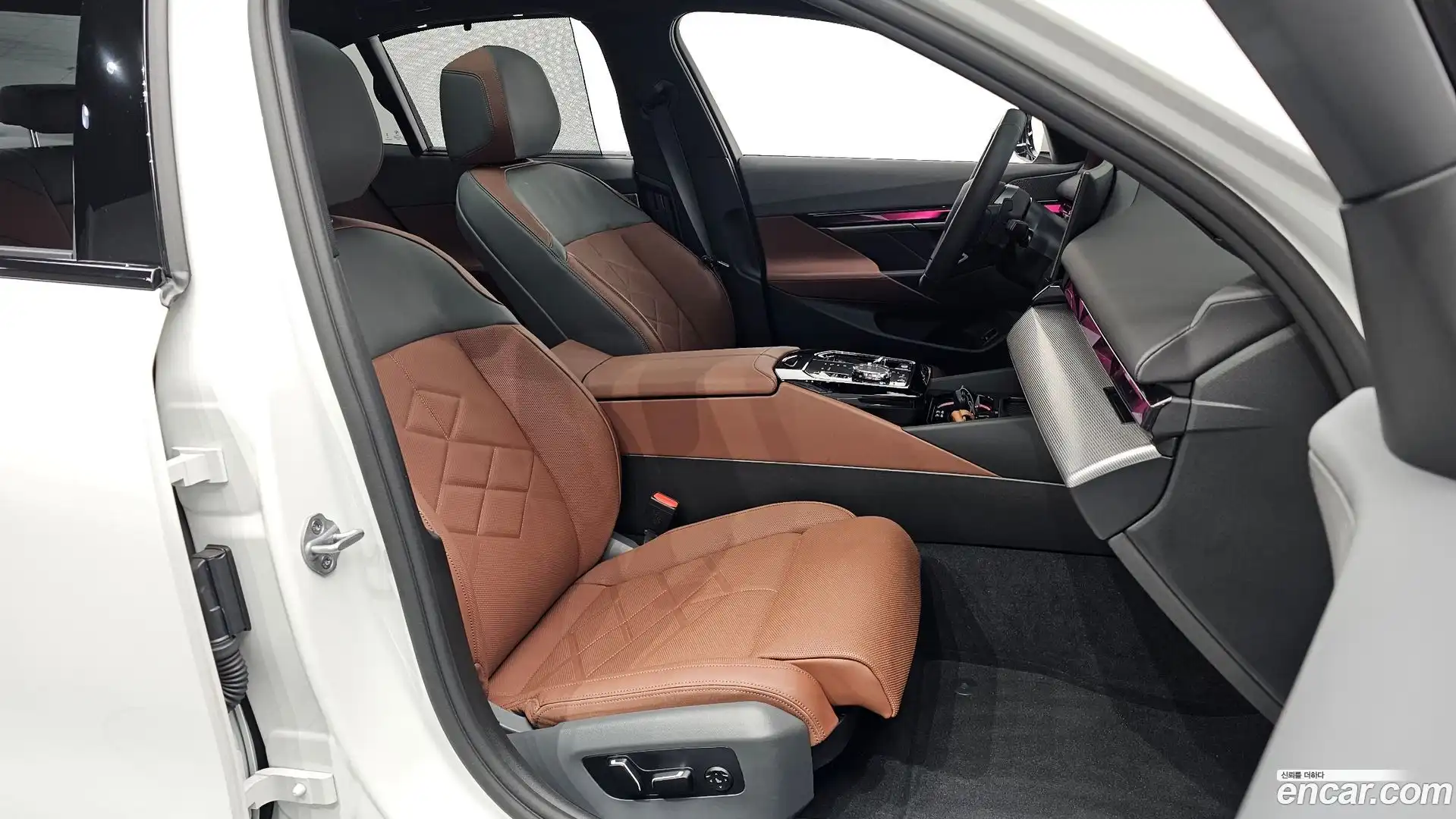5-Series BMW 2025.7-OPTION-015