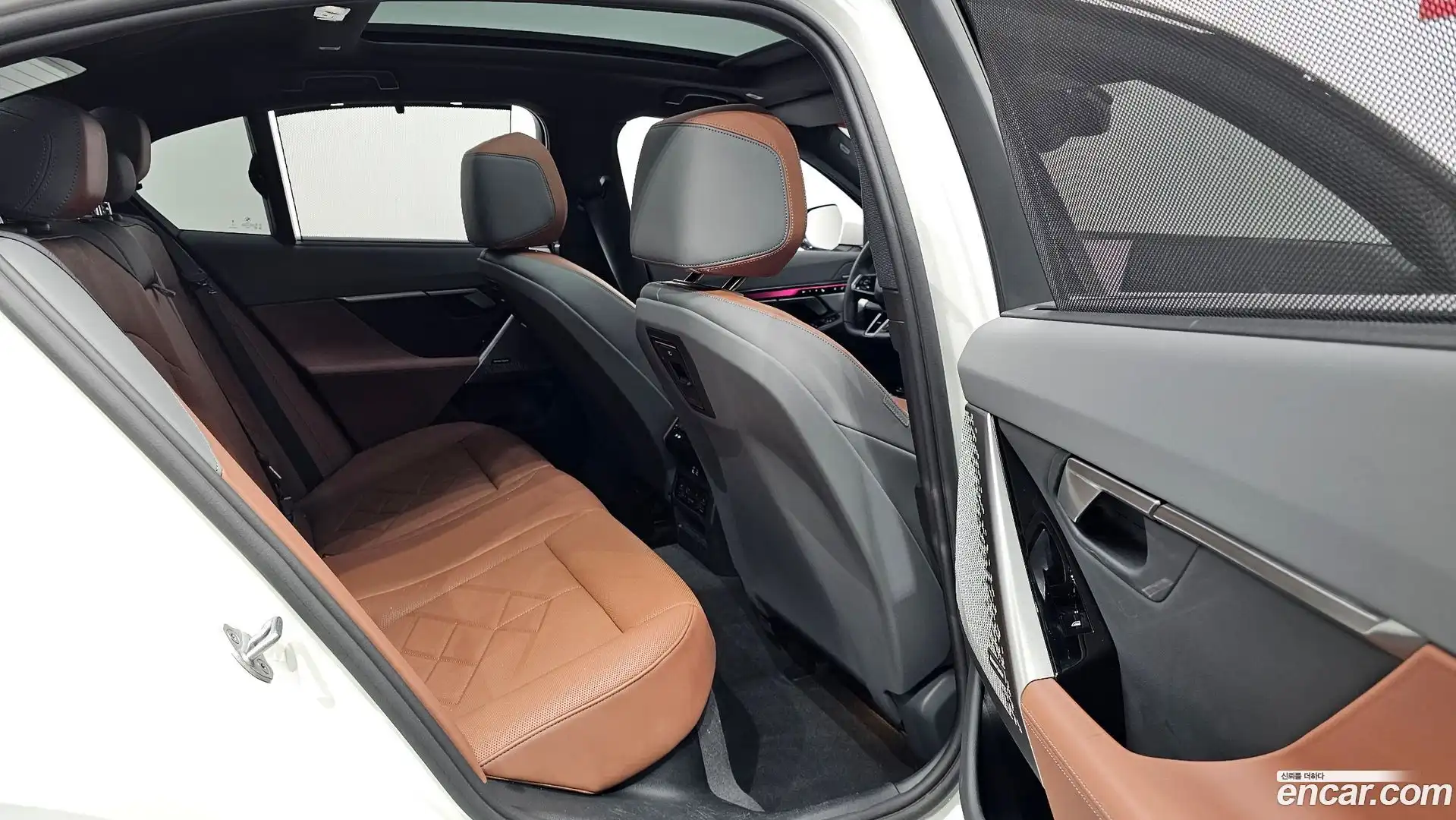 5-Series BMW 2025.7-OPTION-016