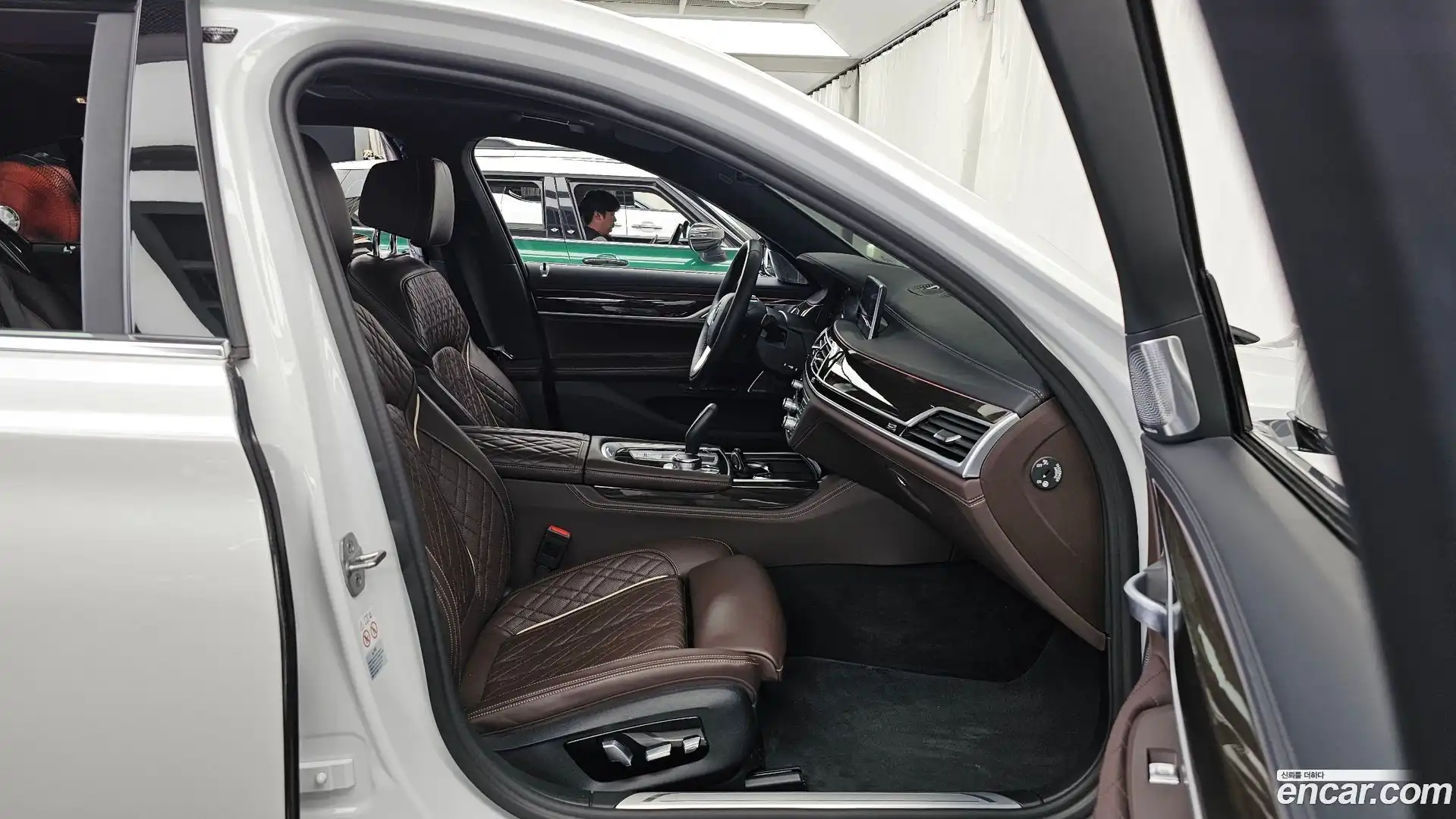 7-Series BMW 2022.7-OPTION-015