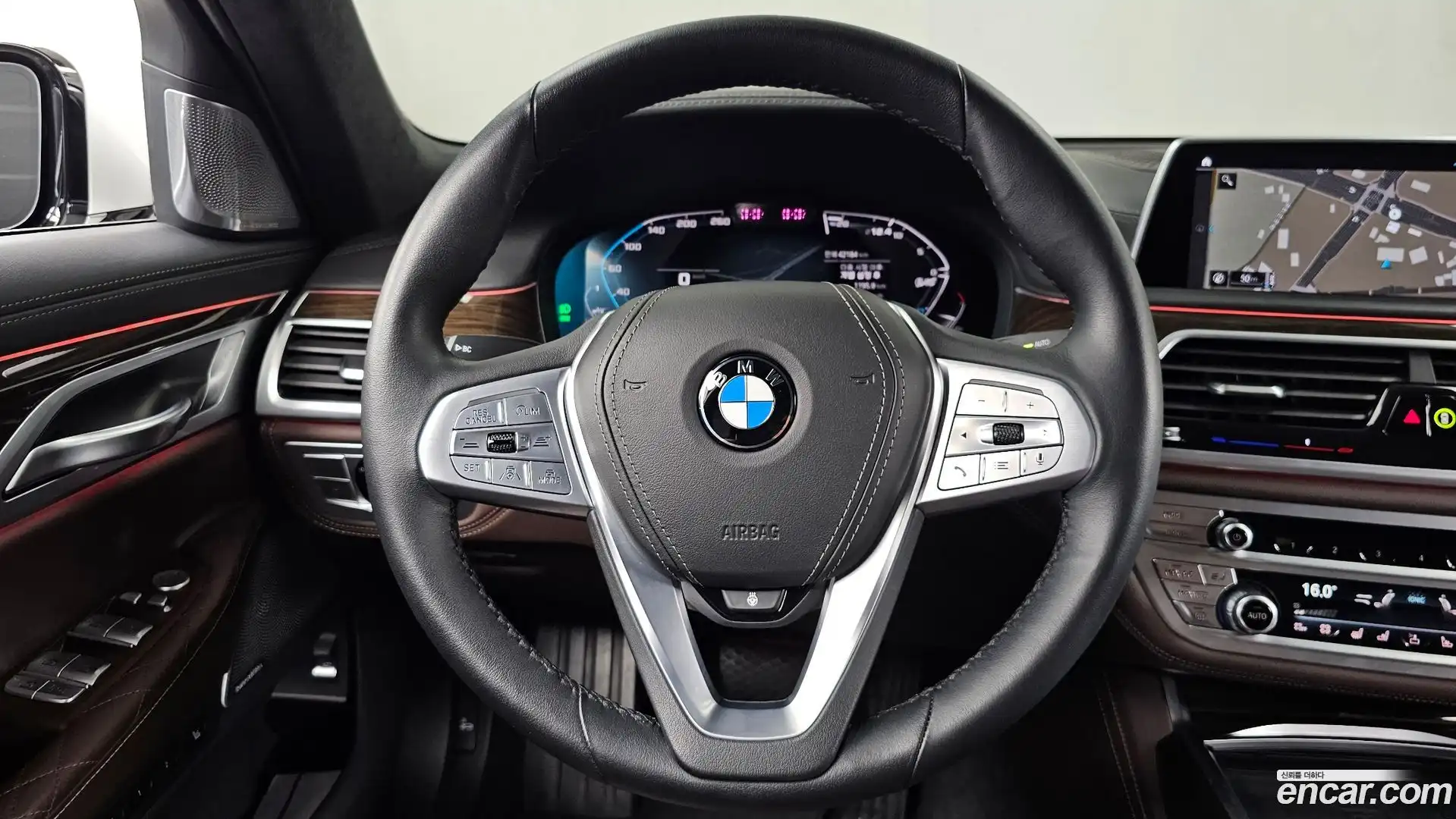7-Series BMW 2022.7-OPTION-017