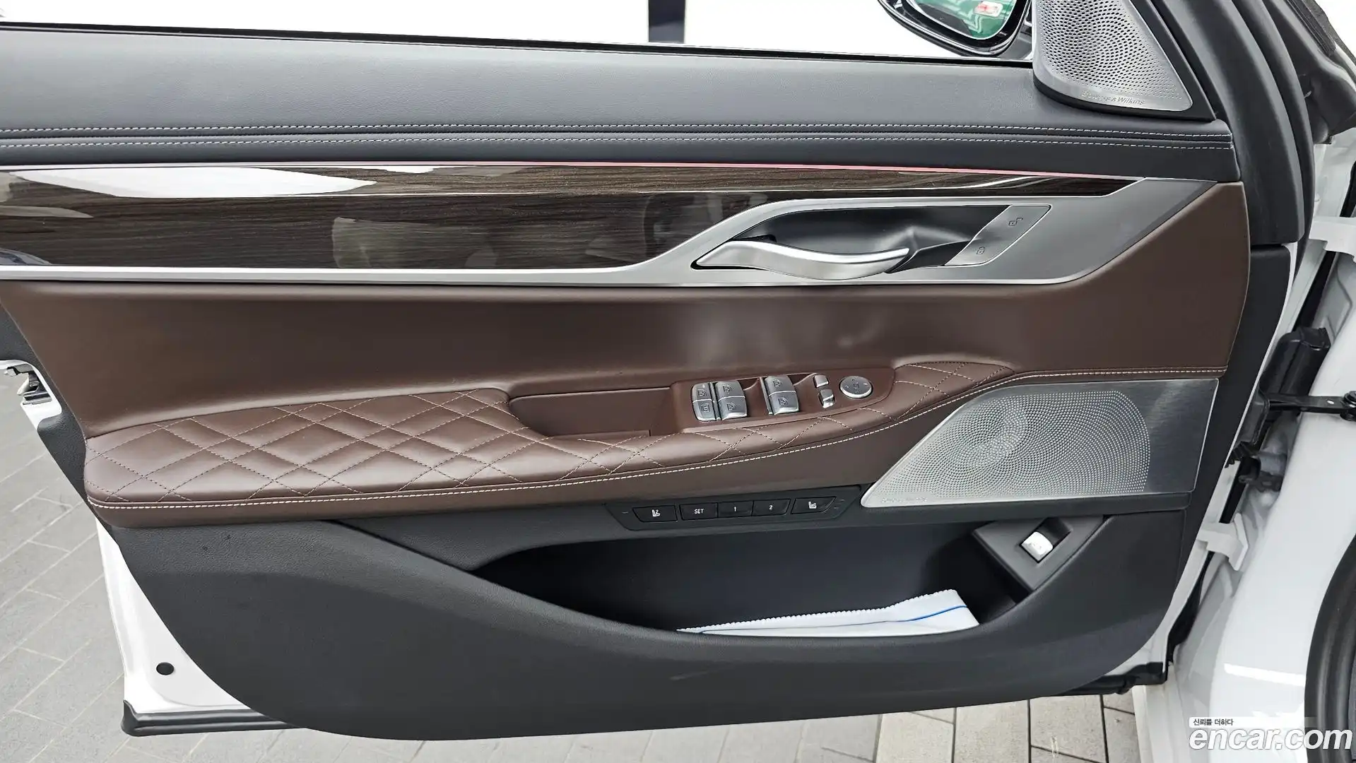 7-Series BMW 2022.7-INNER-034