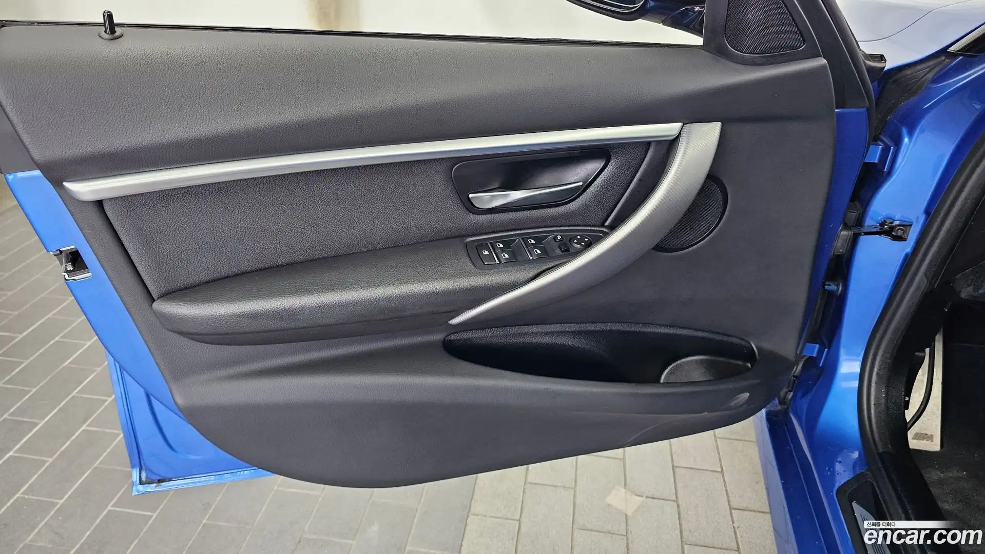 3-Series BMW 2018.10-INNER-034