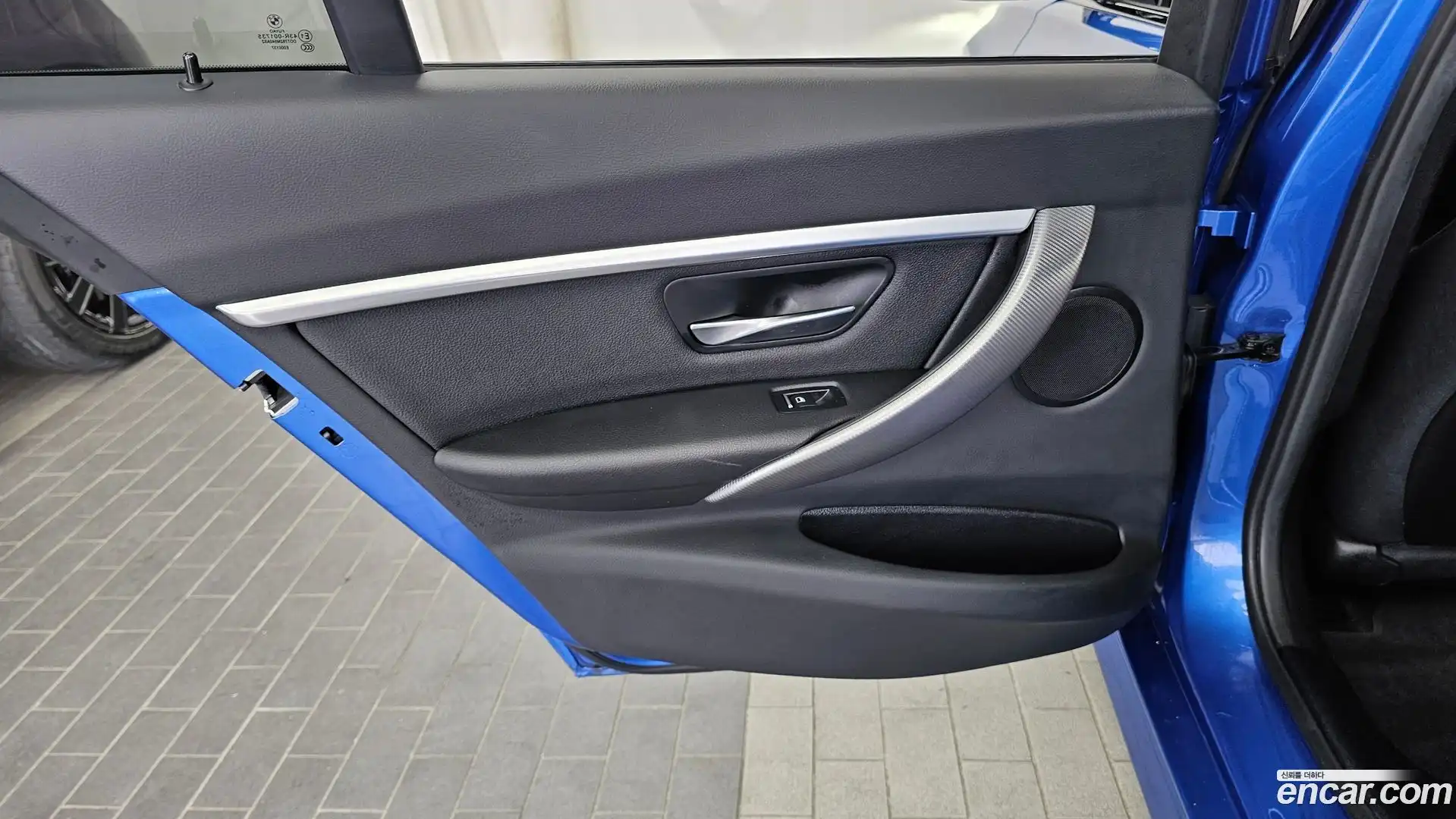 3-Series BMW 2018.10-INNER-035