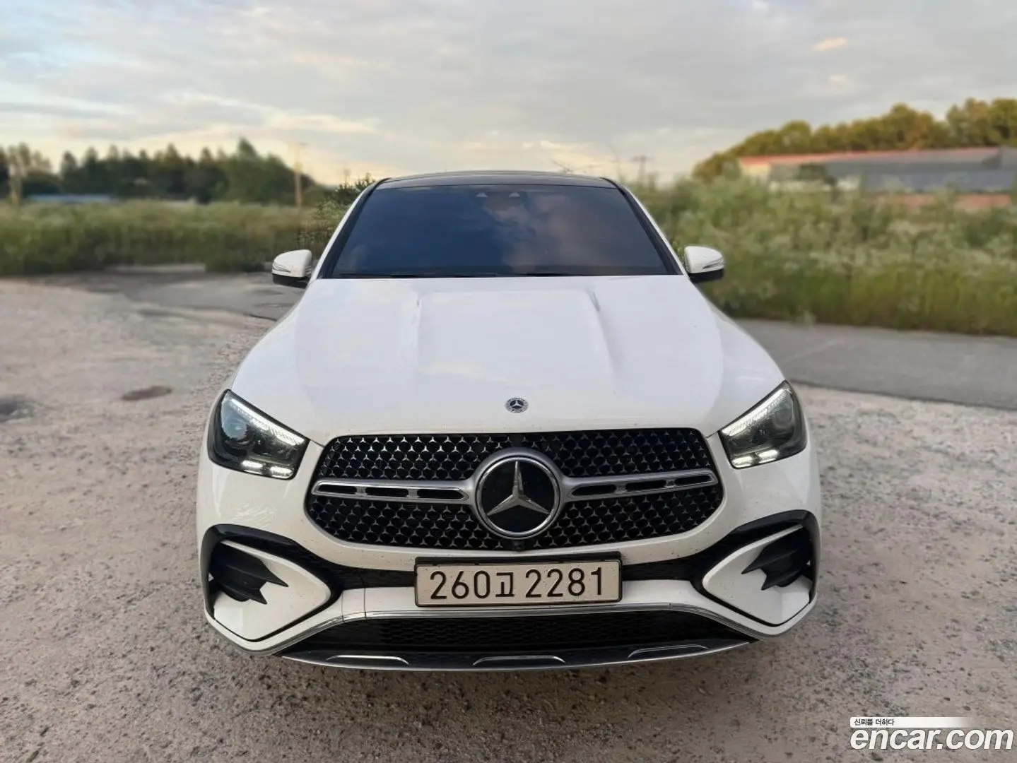 Main__Slider__Photo:GLE-Class Mercedes-Benz 2023.7-0