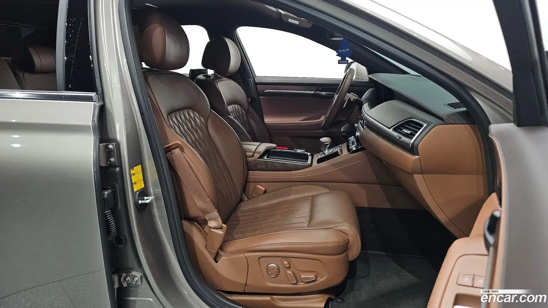 G90 Genesis 2020.1-INNER-010