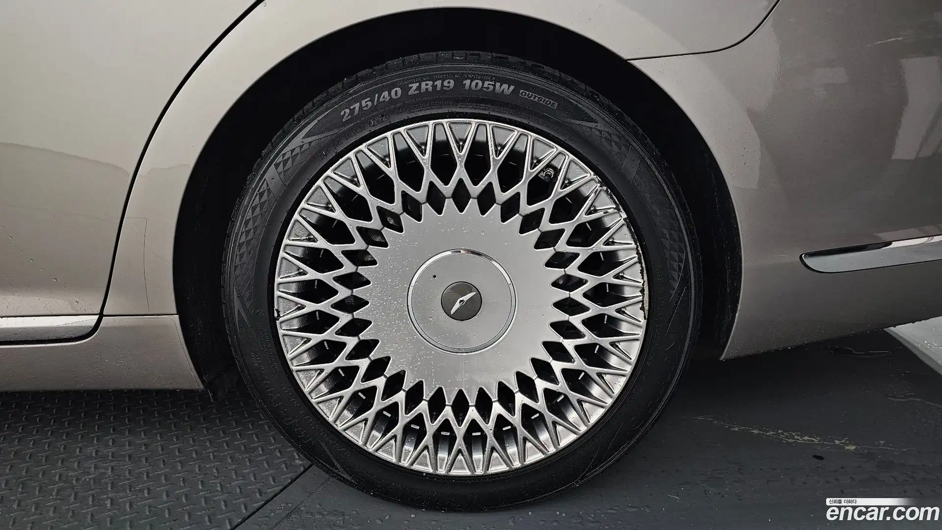 G90 Genesis 2020.1-OUTER-031