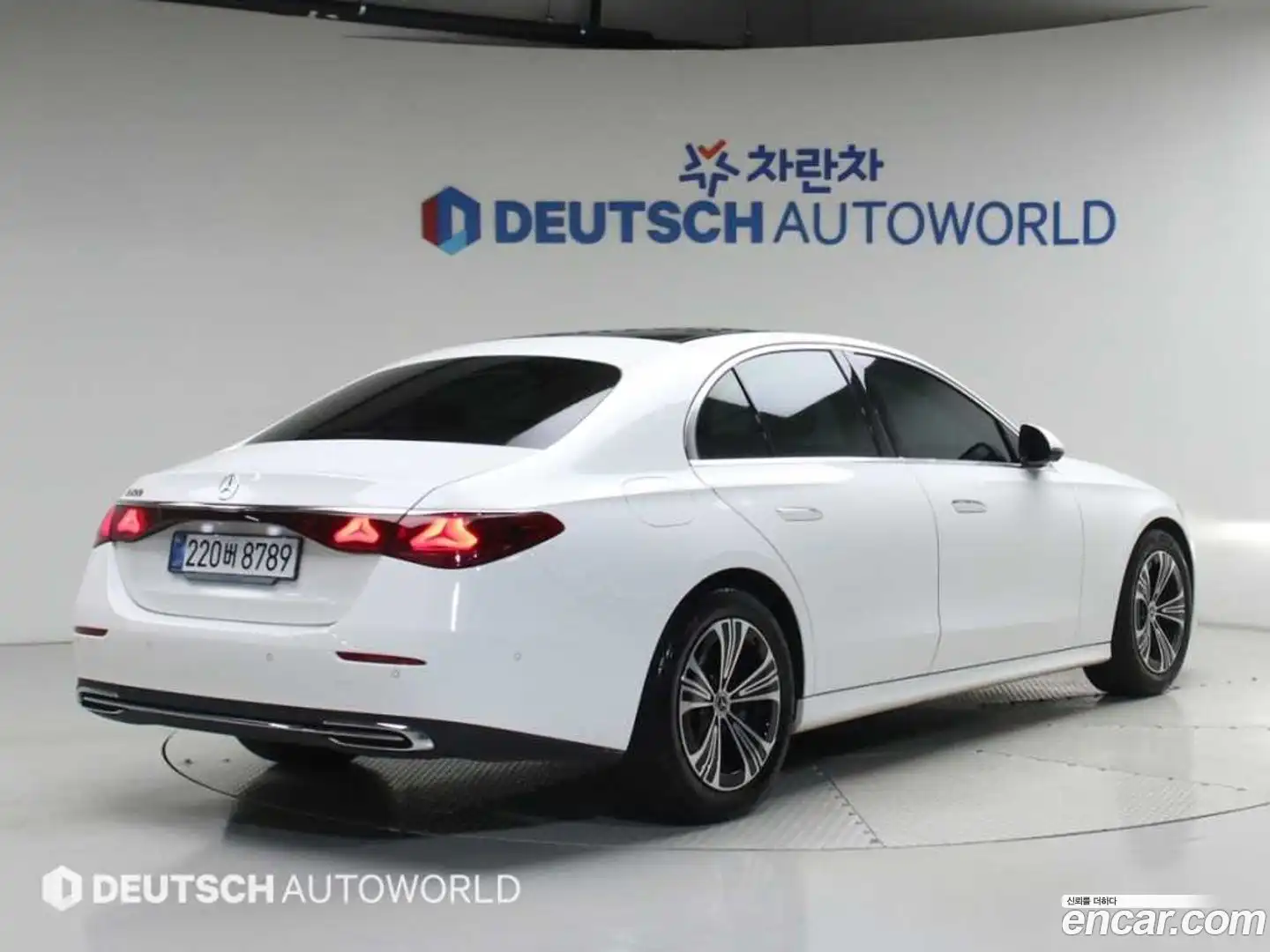 E-Class Mercedes-Benz 2025.2-OUTER-002