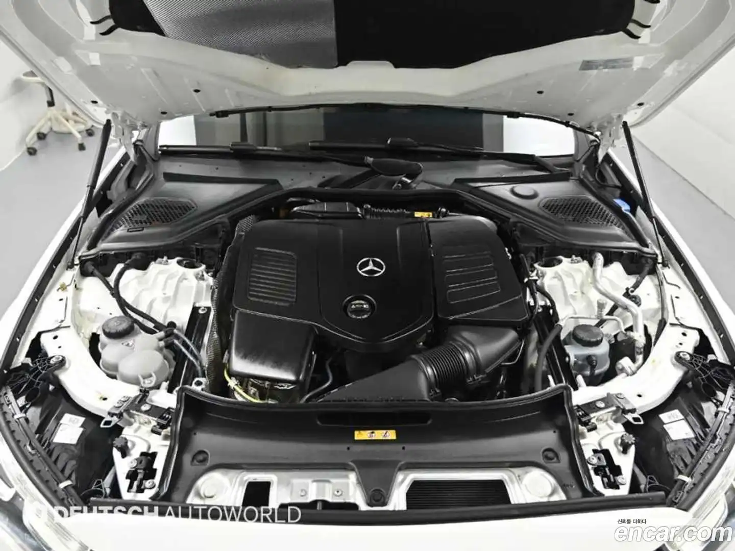 E-Class Mercedes-Benz 2025.2-OUTER-006