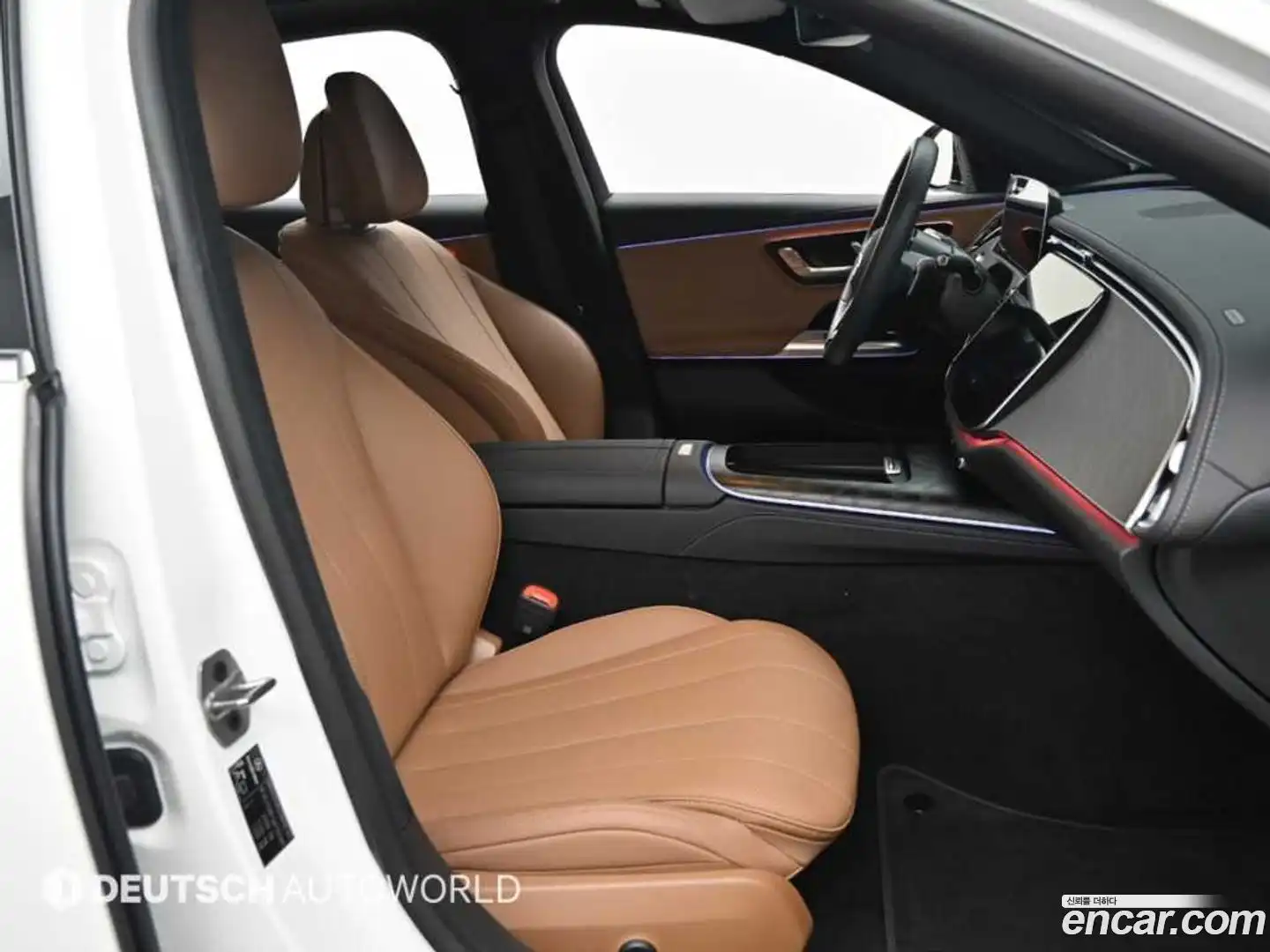 E-Class Mercedes-Benz 2025.2-INNER-010