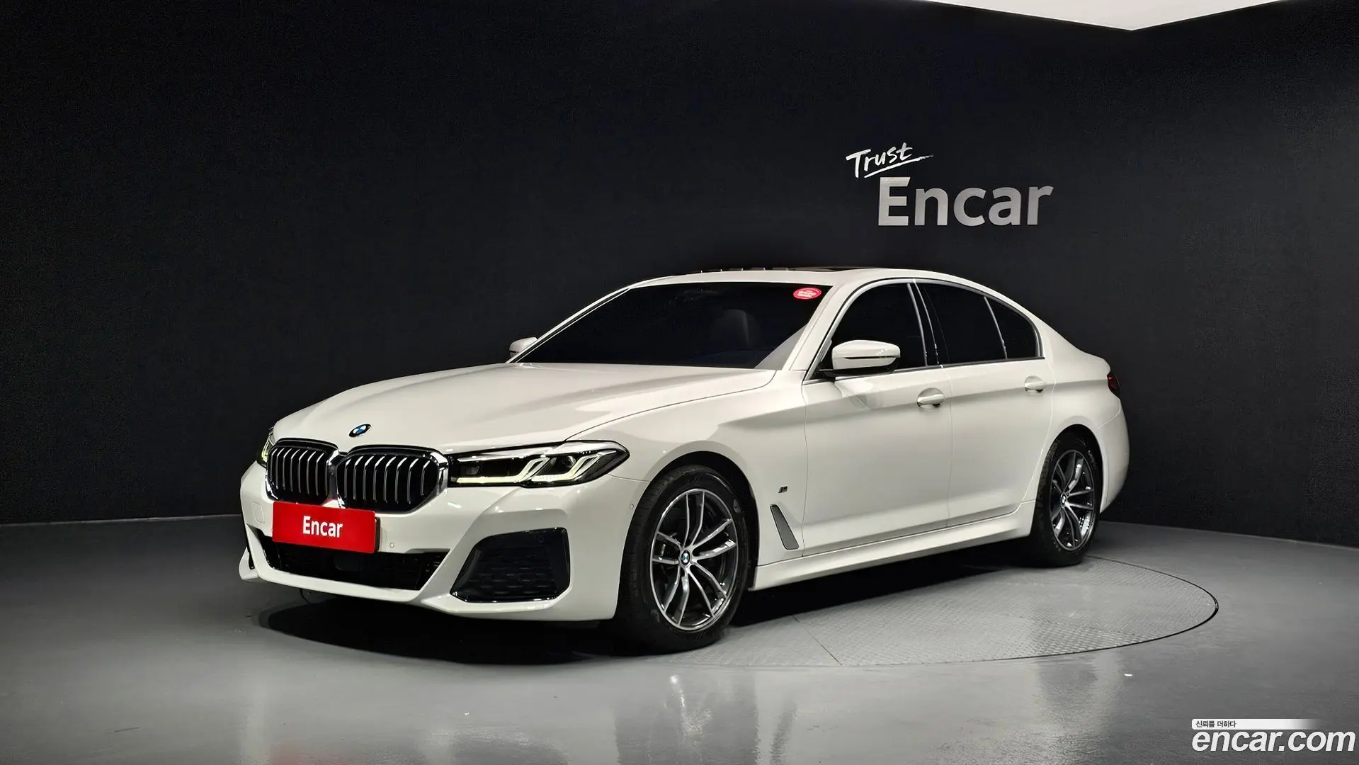 Main__Slider__Photo:5-Series BMW 2023.5-0