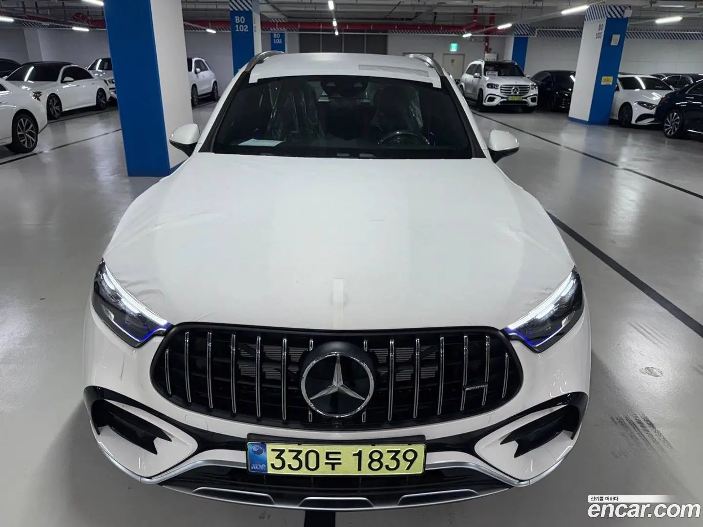 Main__Slider__Photo:GLC-Class Mercedes-Benz 2025.8-0