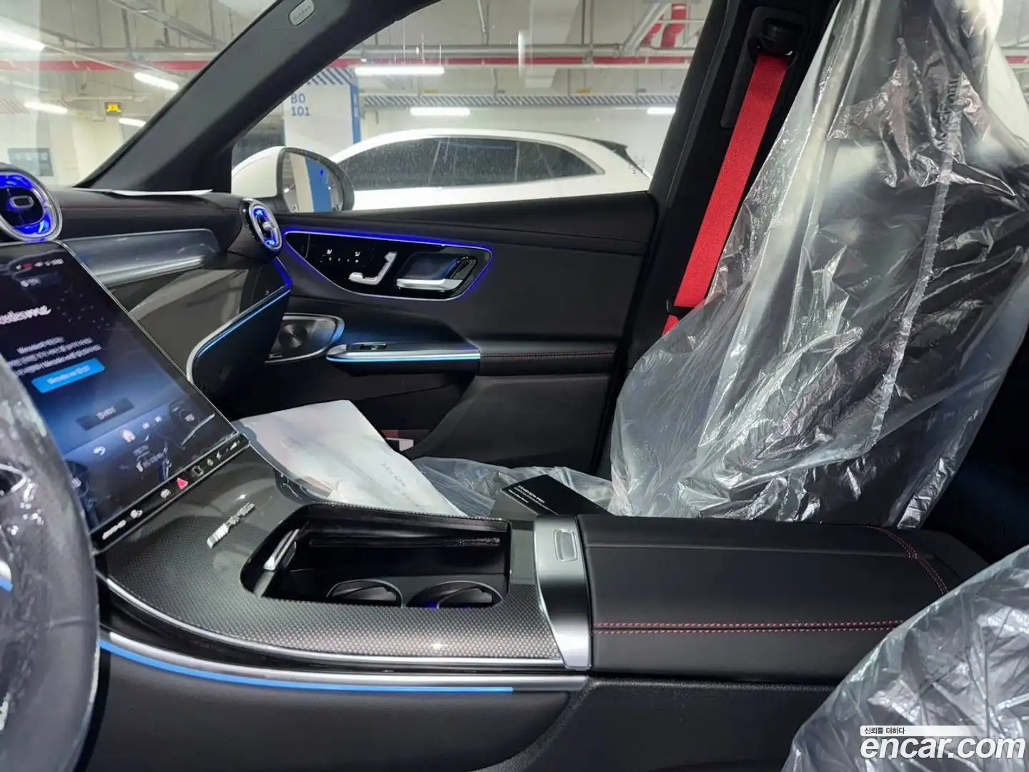 GLC-Class Mercedes-Benz 2025.8-OPTION-020