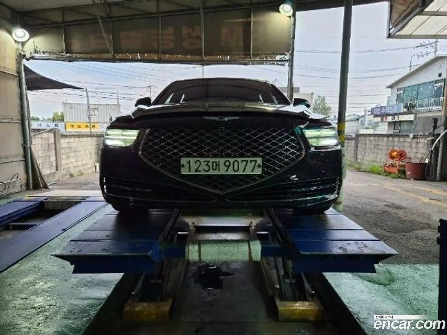 Main__Slider__Photo:G90 Genesis 2020.9-0