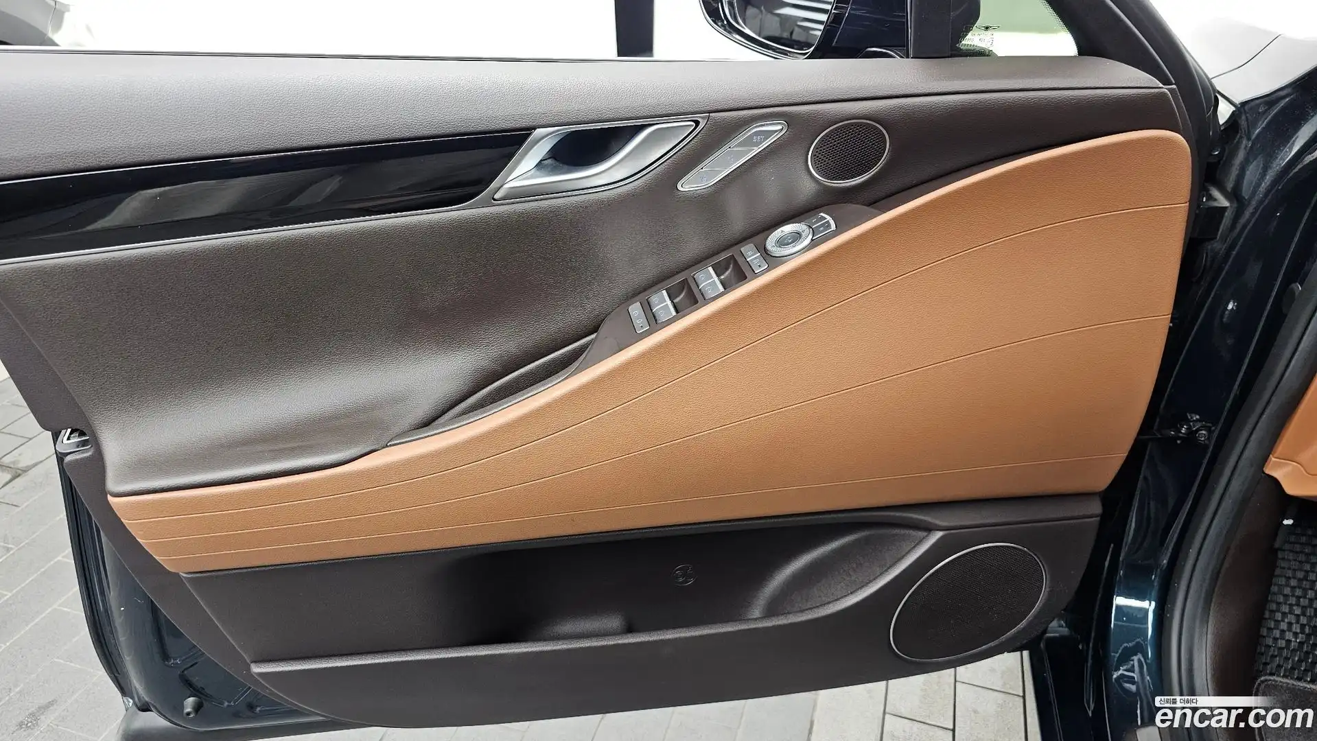 G80 Genesis 2022.7-INNER-034
