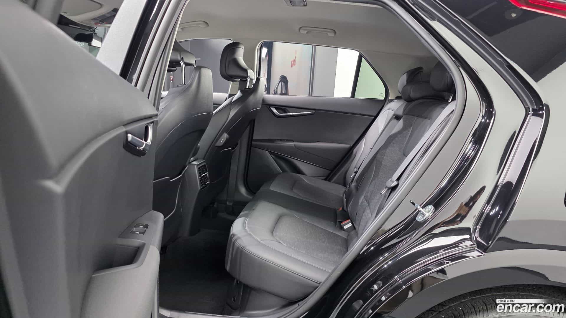 Niro Kia 2023.4-OPTION-016
