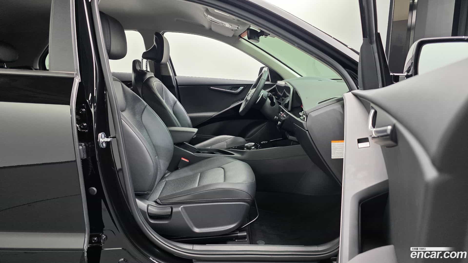 Niro Kia 2023.4-INNER-036