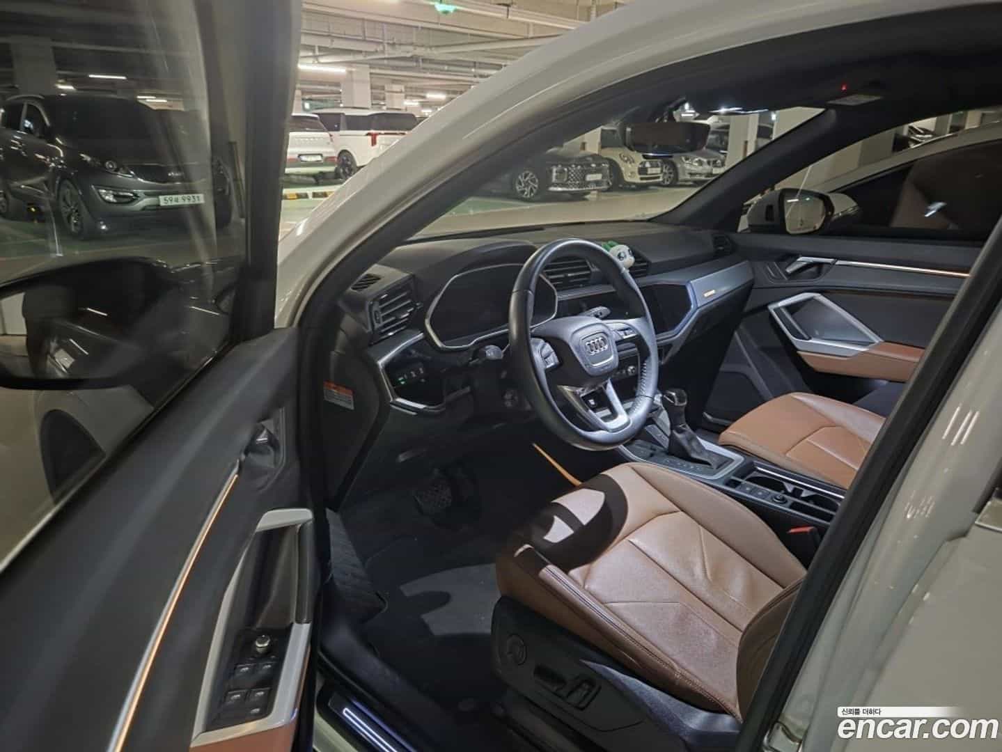 Q3 Audi 2020.10-OUTER-004