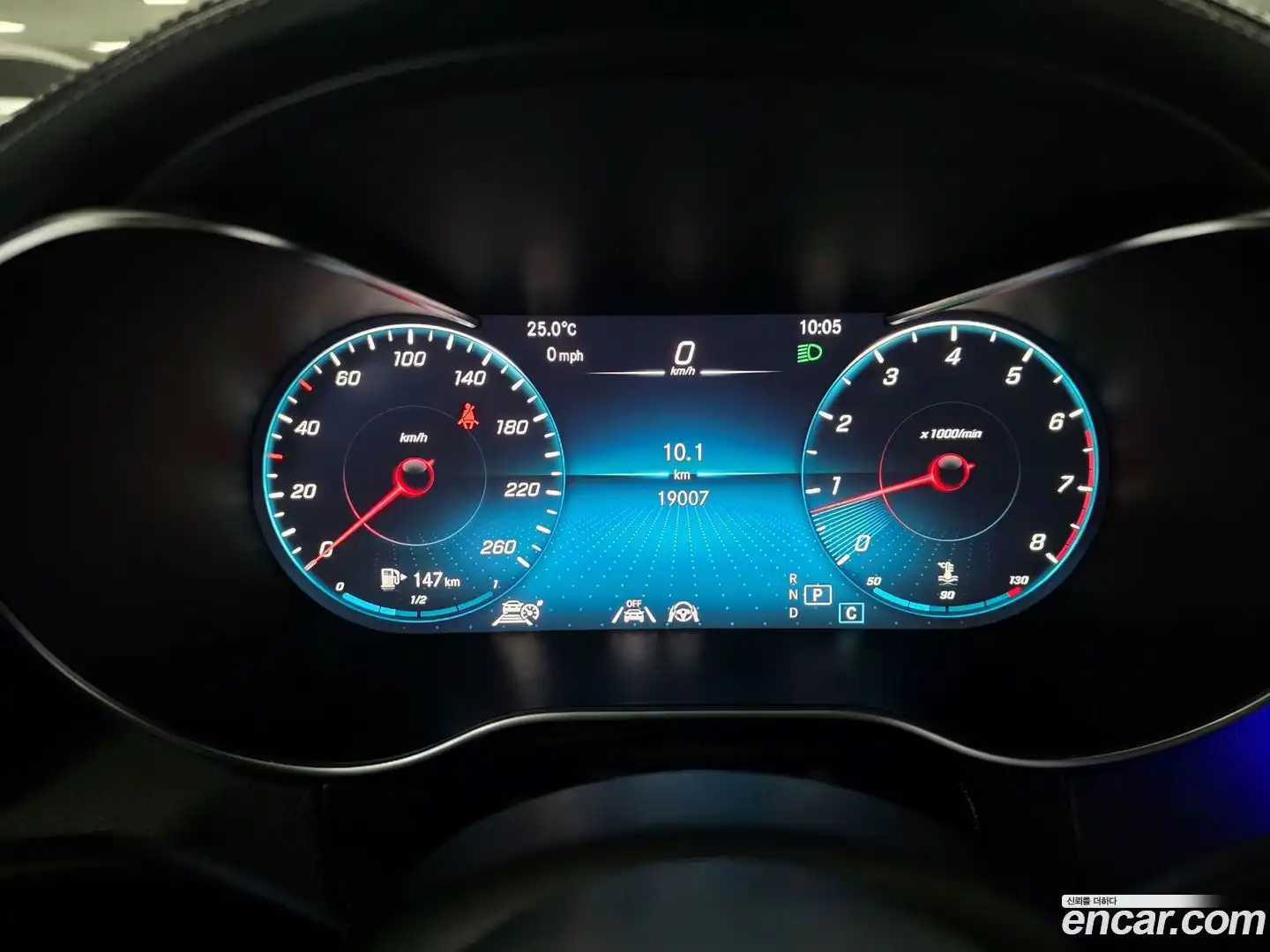 GLC-Class Mercedes-Benz 2023.2-INNER-008