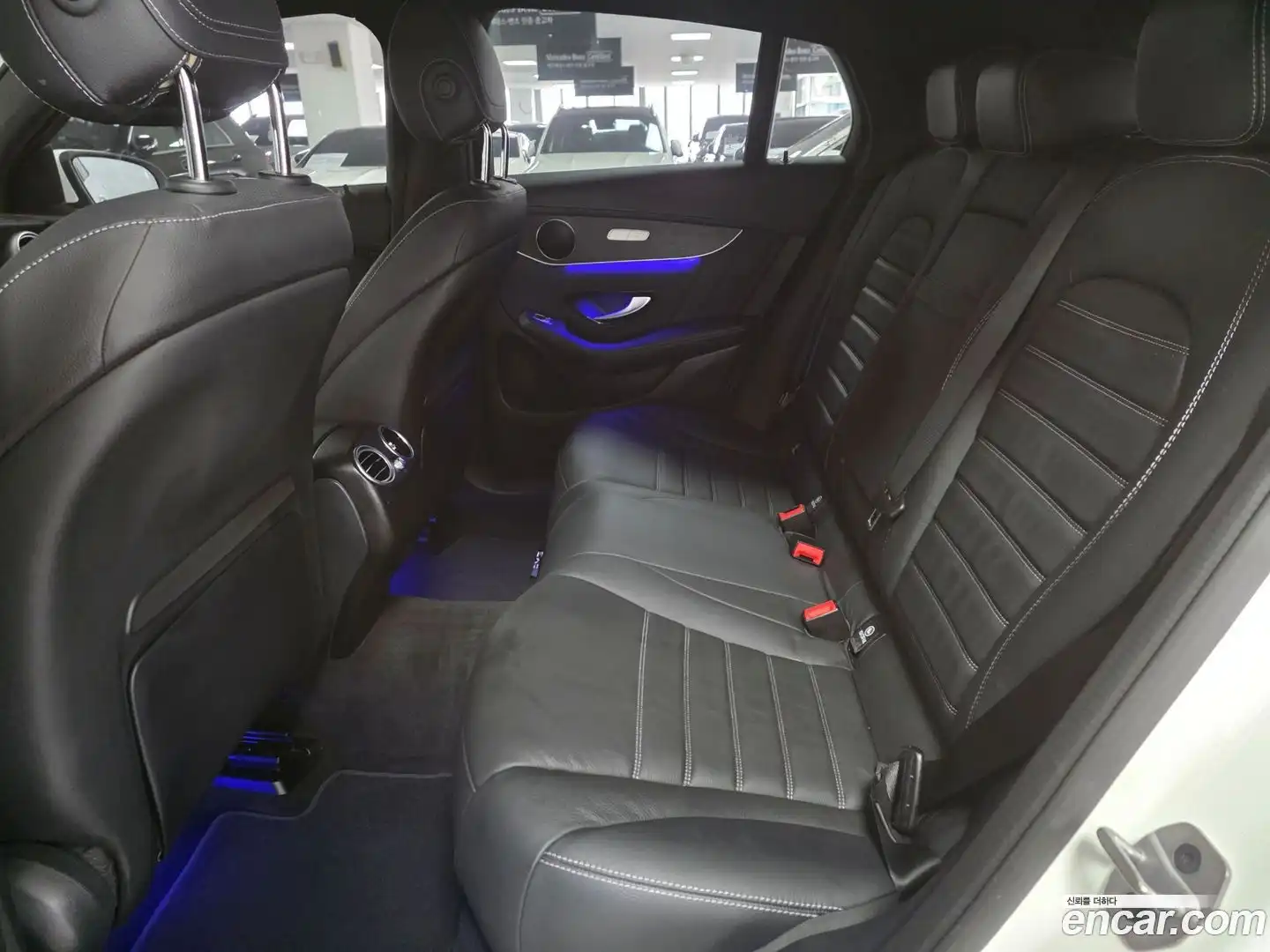 GLC-Class Mercedes-Benz 2023.2-INNER-010