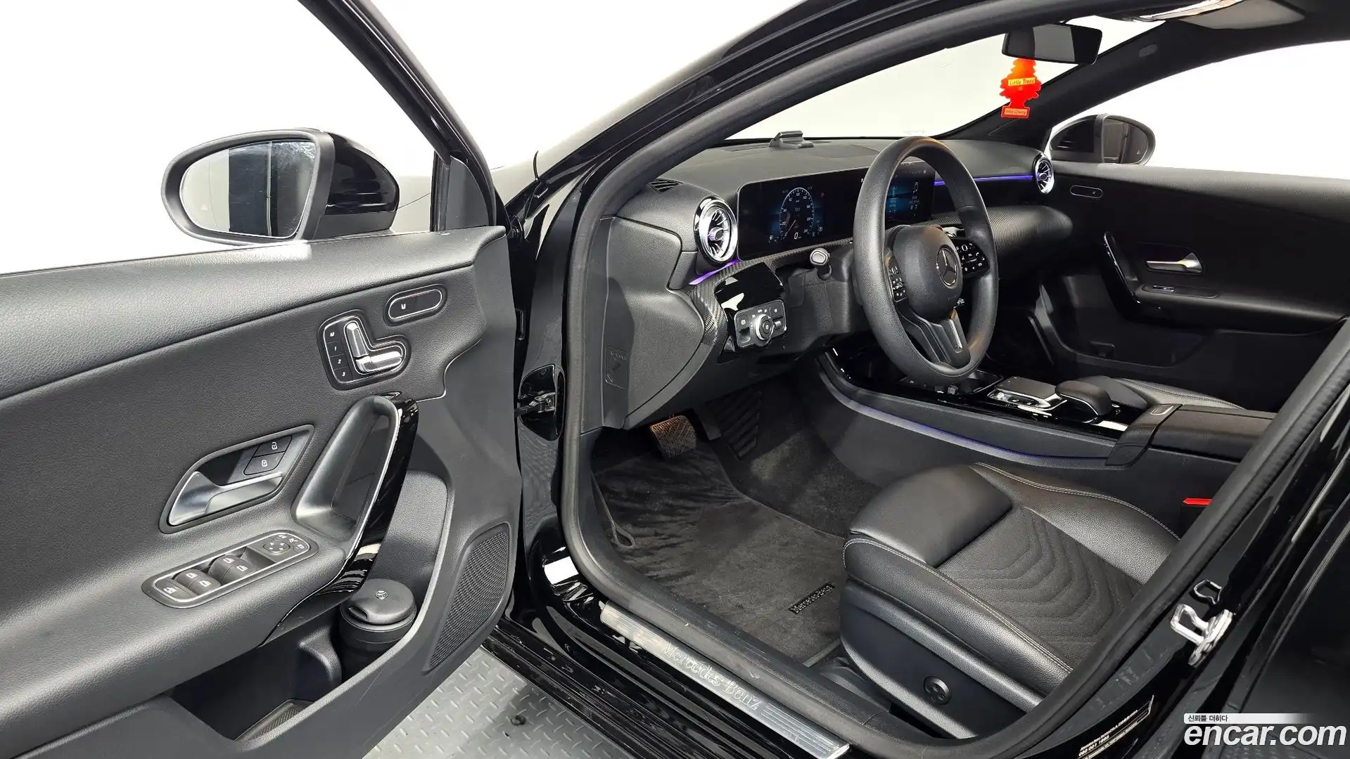 A-Class Mercedes-Benz 2019.10-INNER-010