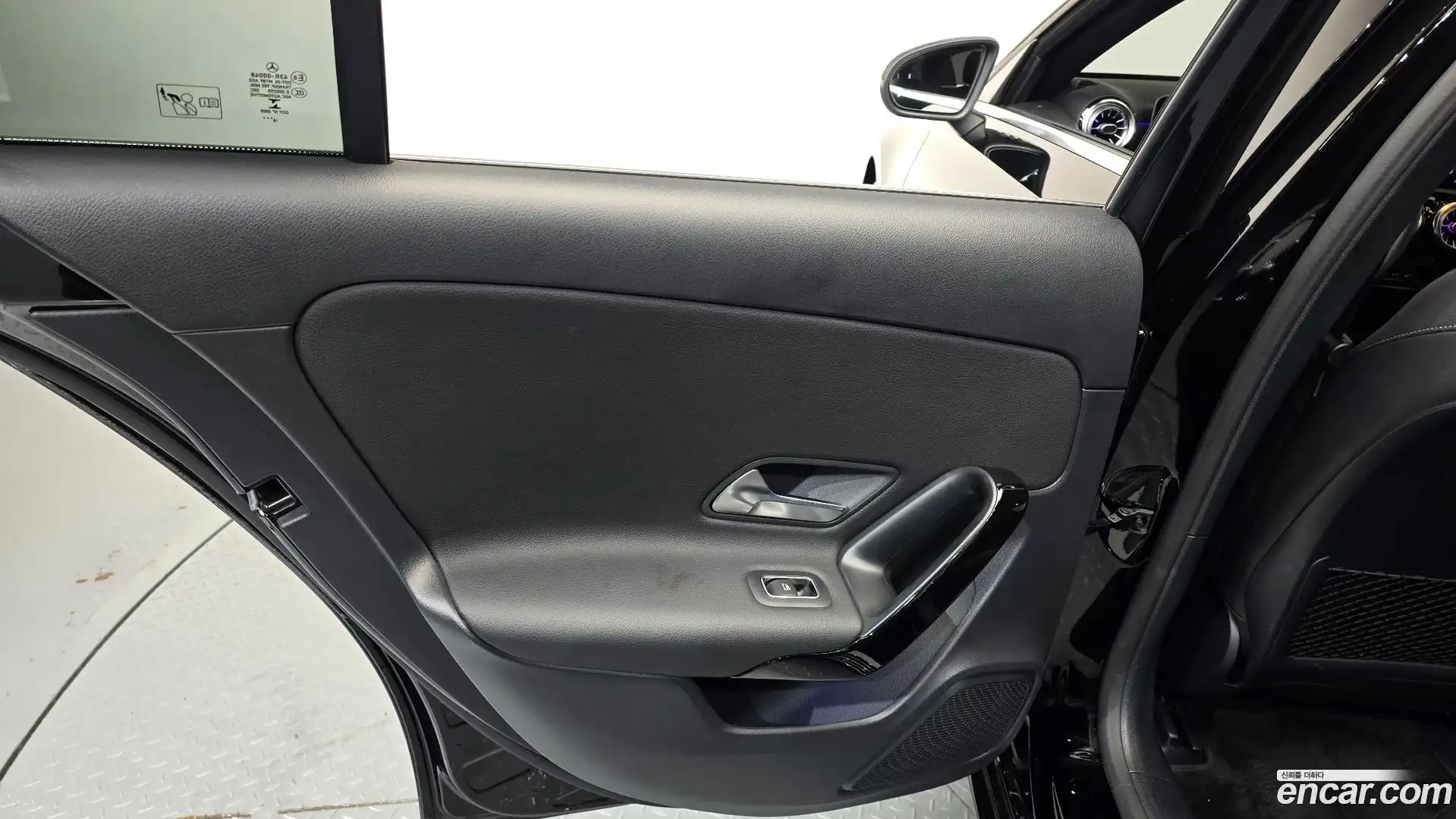 A-Class Mercedes-Benz 2019.10-INNER-035