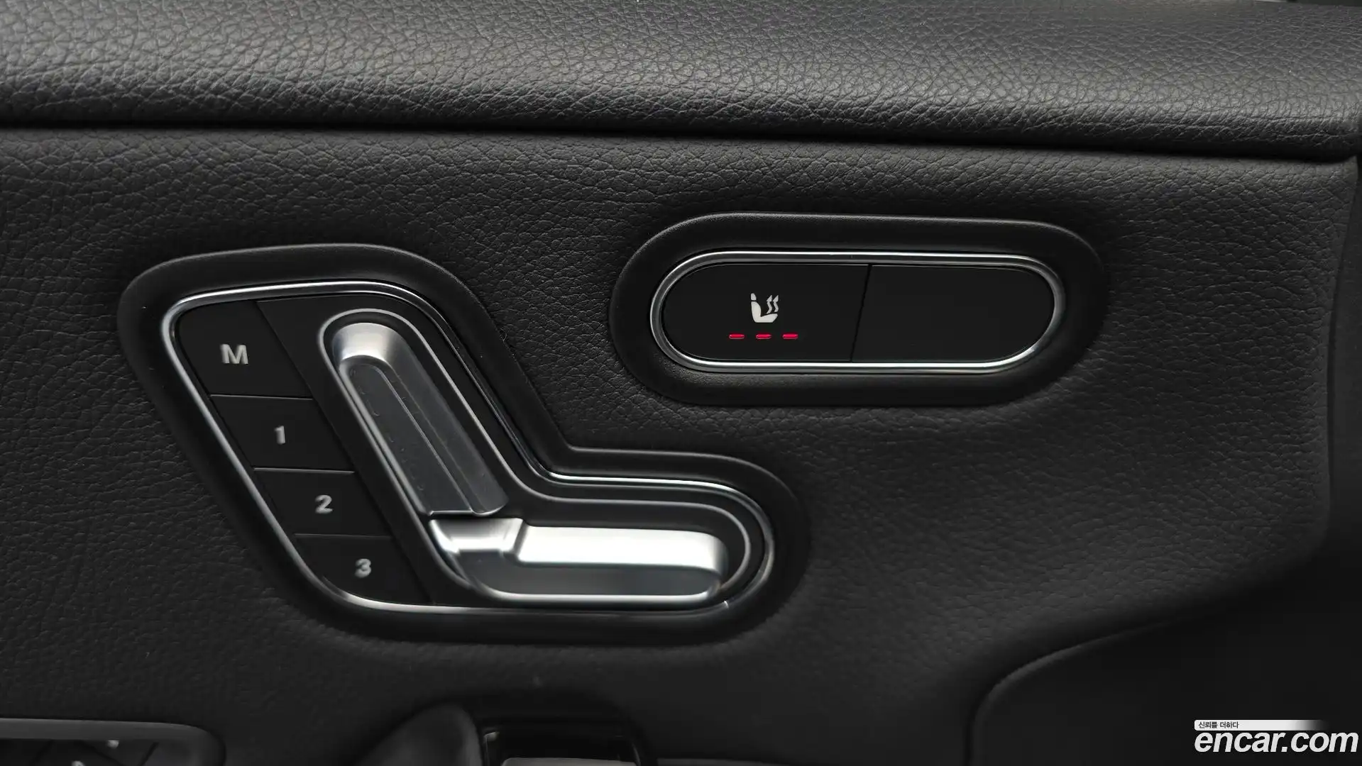 A-Class Mercedes-Benz 2019.10-OPTION-040