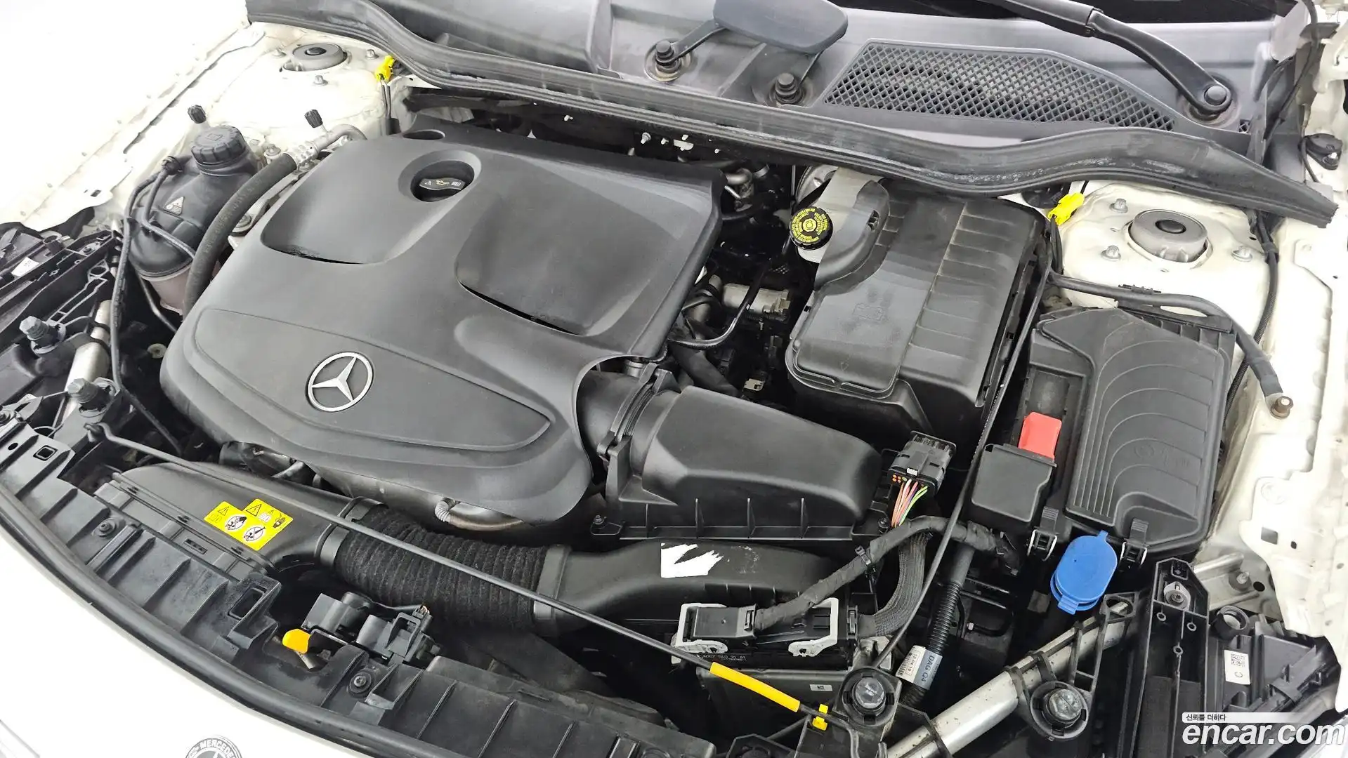 GLA-Class Mercedes-Benz 2019.5-OUTER-006
