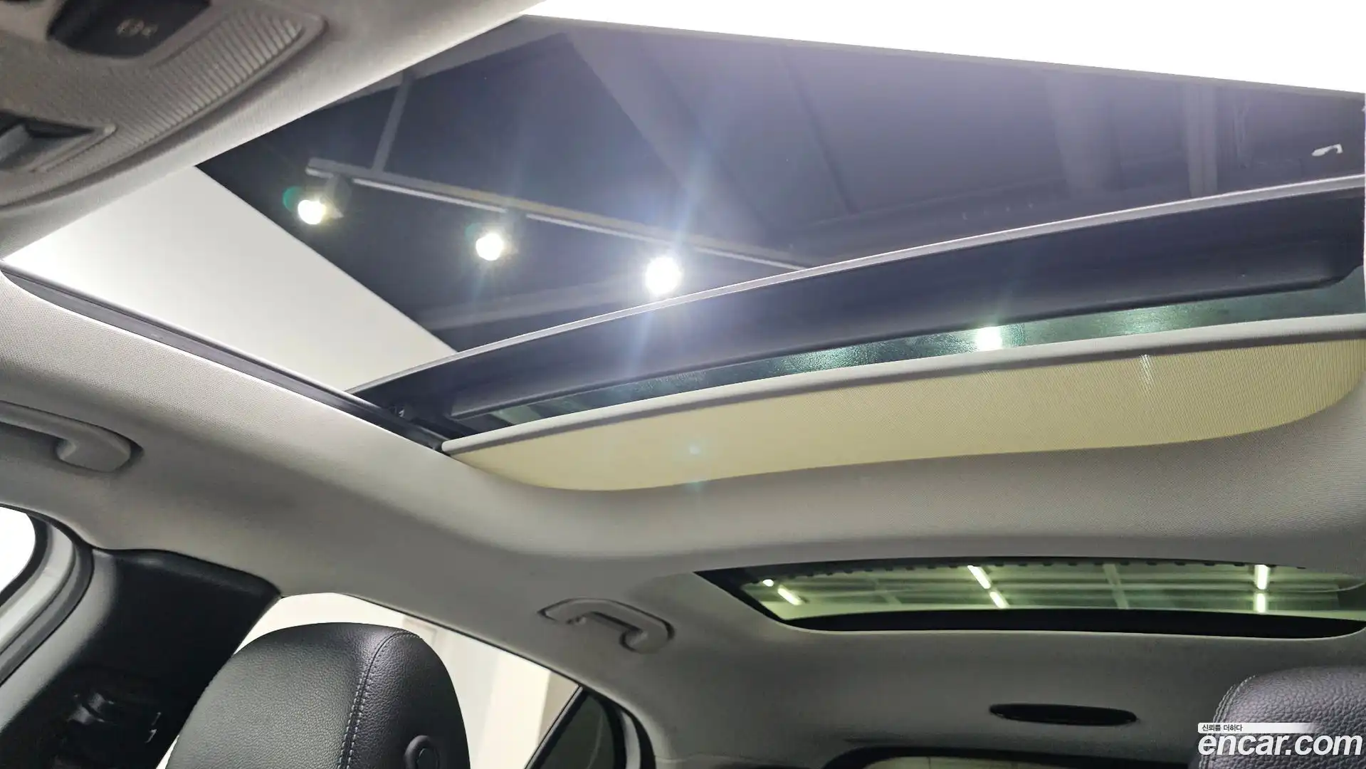 GLA-Class Mercedes-Benz 2019.5-OPTION-045