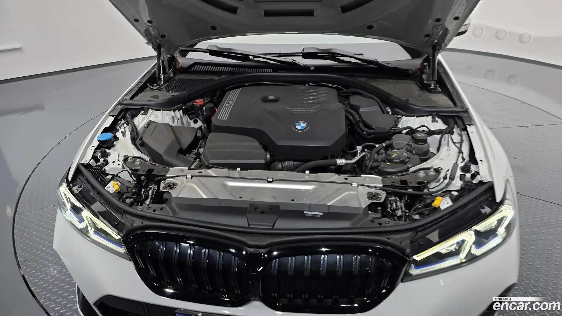 3-Series BMW 2023.8-OUTER-006