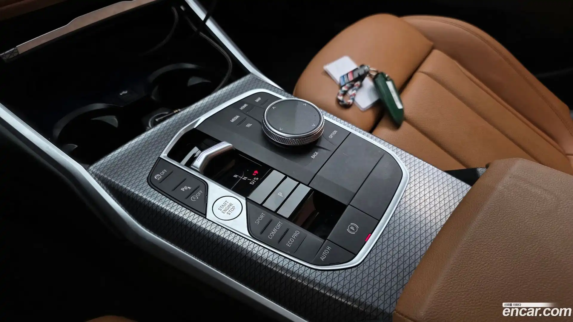 3-Series BMW 2023.8-INNER-009