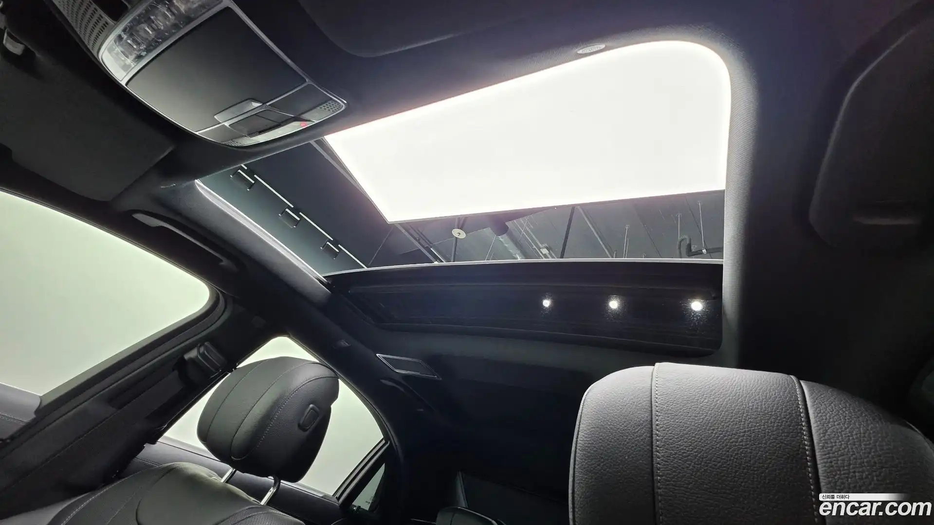 S-Class Mercedes-Benz 2019.6-OPTION-045