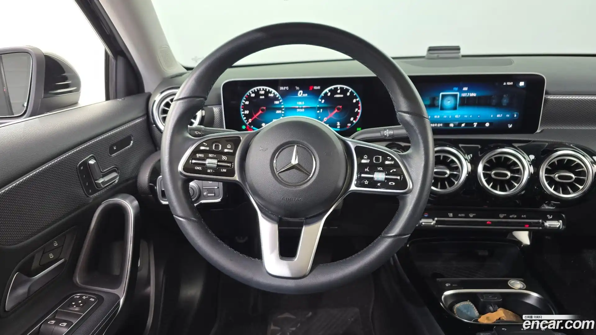 A-Class Mercedes-Benz 2020.1-OPTION-017
