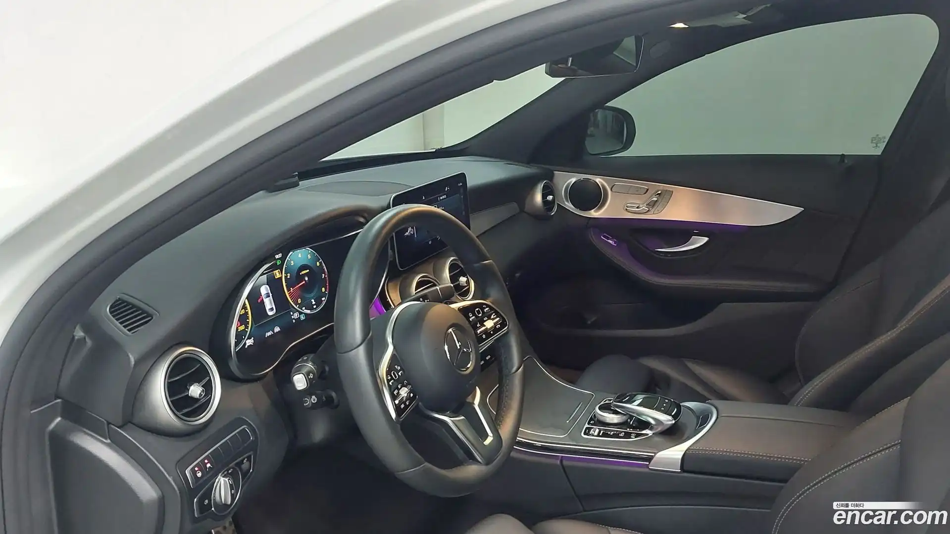 C-Class Mercedes-Benz 2021.4-OPTION-018