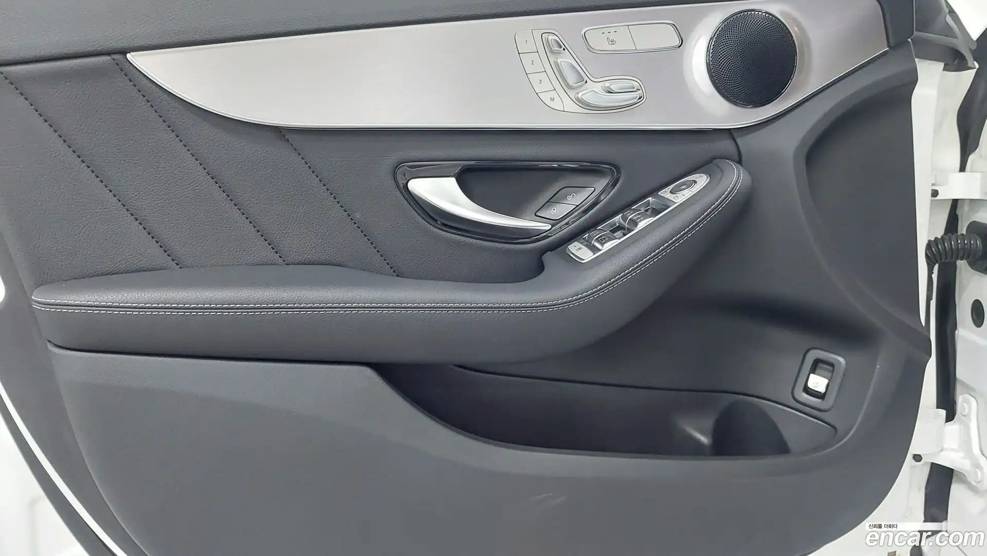C-Class Mercedes-Benz 2021.4-OPTION-019