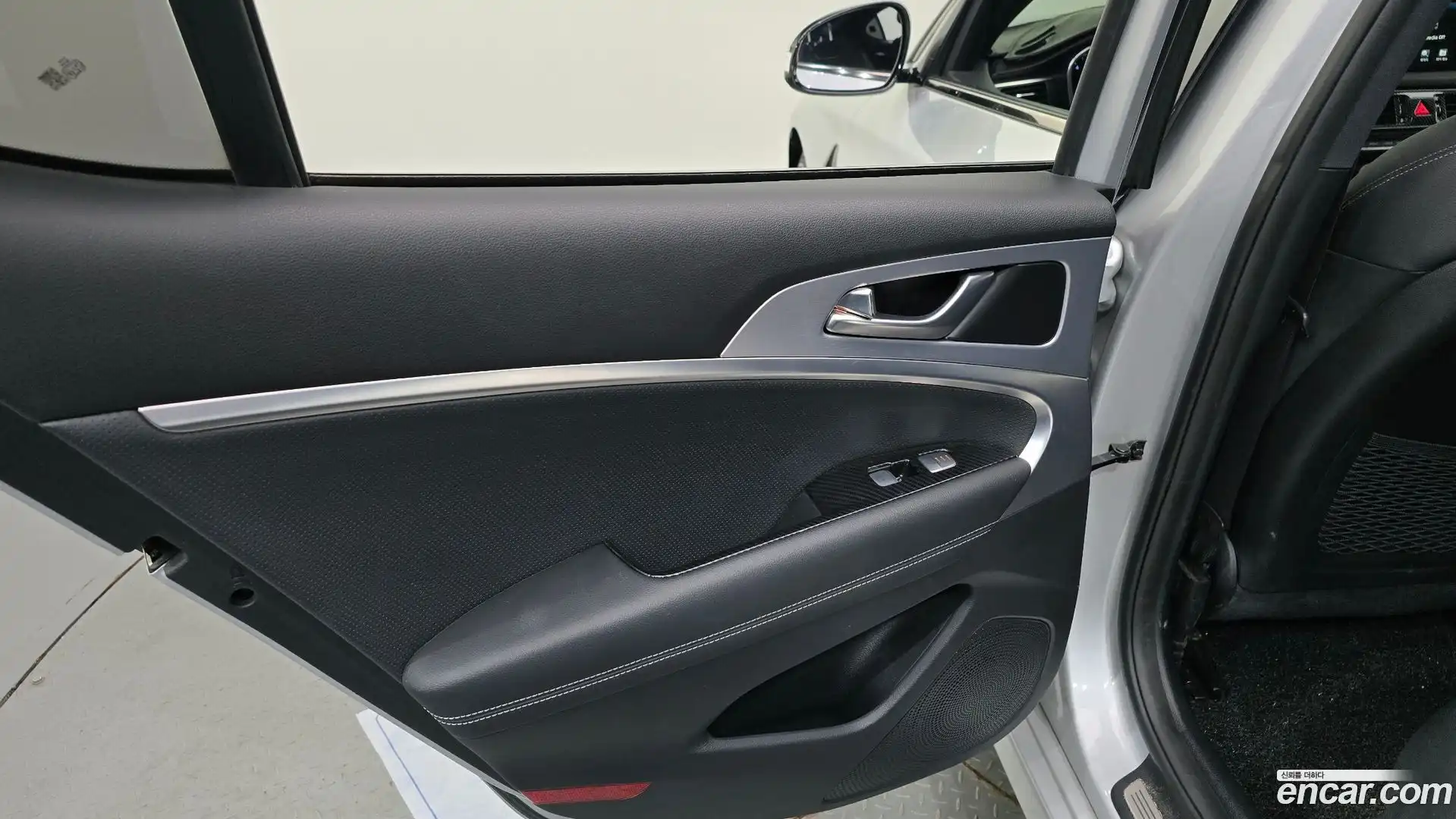 G70 Genesis 2017.10-INNER-035