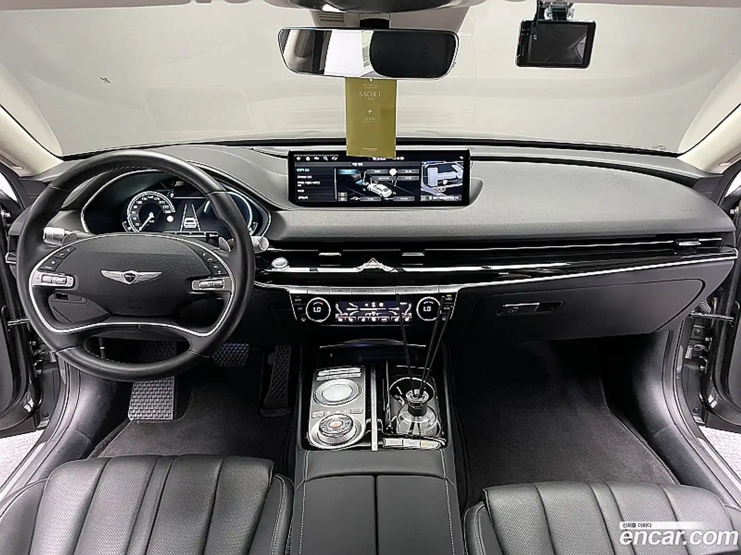 G80 Genesis 2022.0-INNER-007