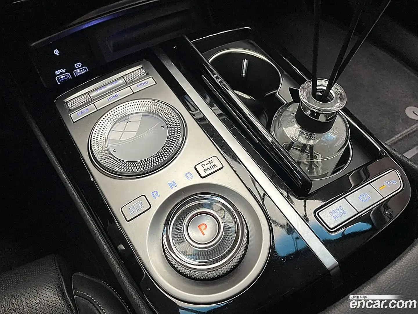 G80 Genesis 2022.0-INNER-009