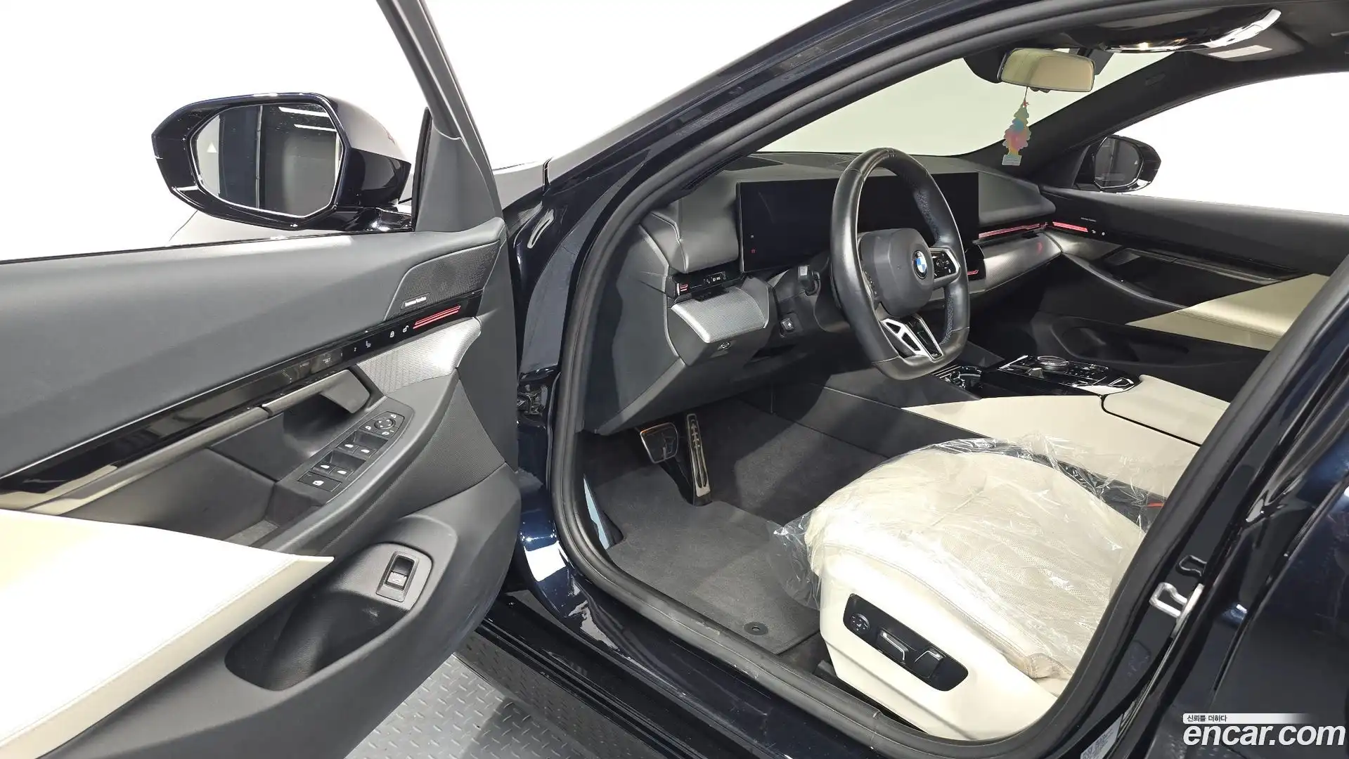 5-Series BMW 2024.3-INNER-010