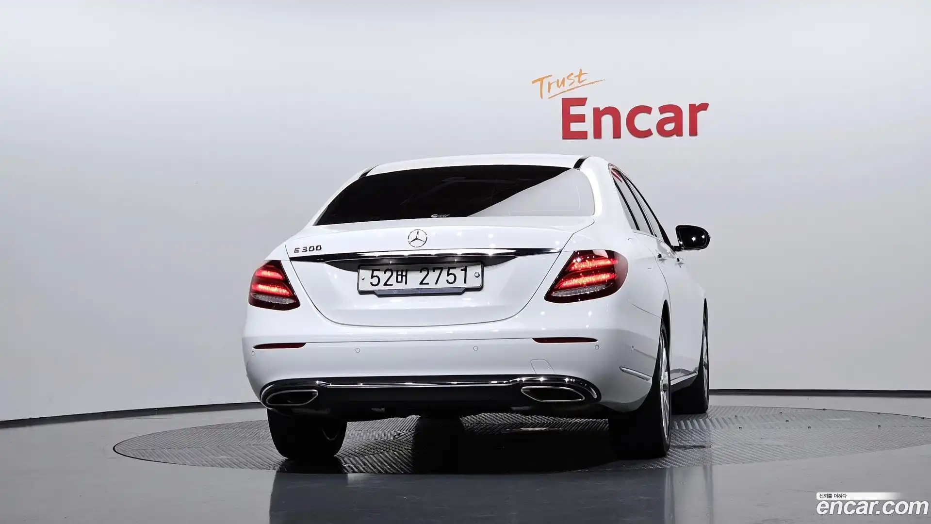 E-Class Mercedes-Benz 2018.4-OUTER-004